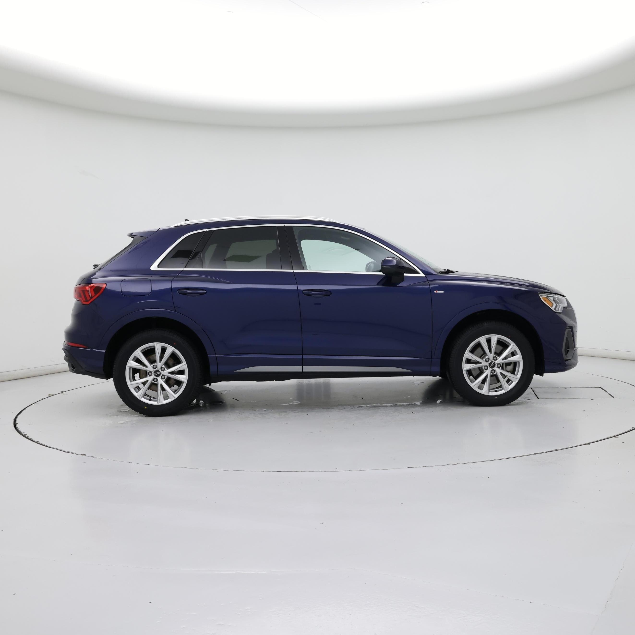 Thumbnail: 2023 Audi Q3 - 7