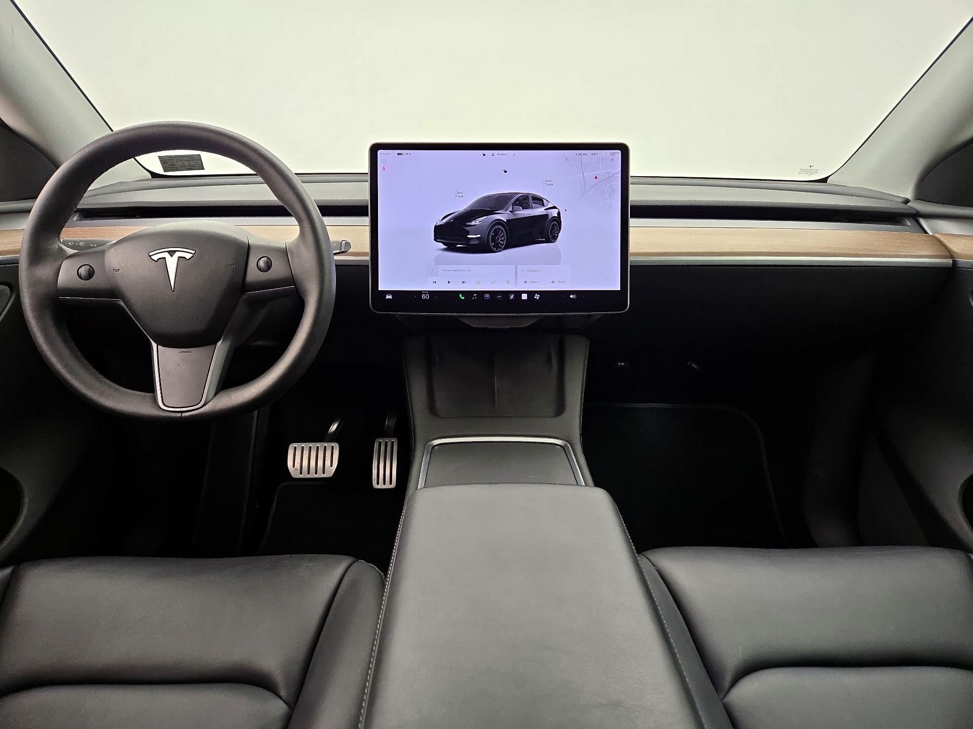 Thumbnail: 2023 Tesla Model Y - 9