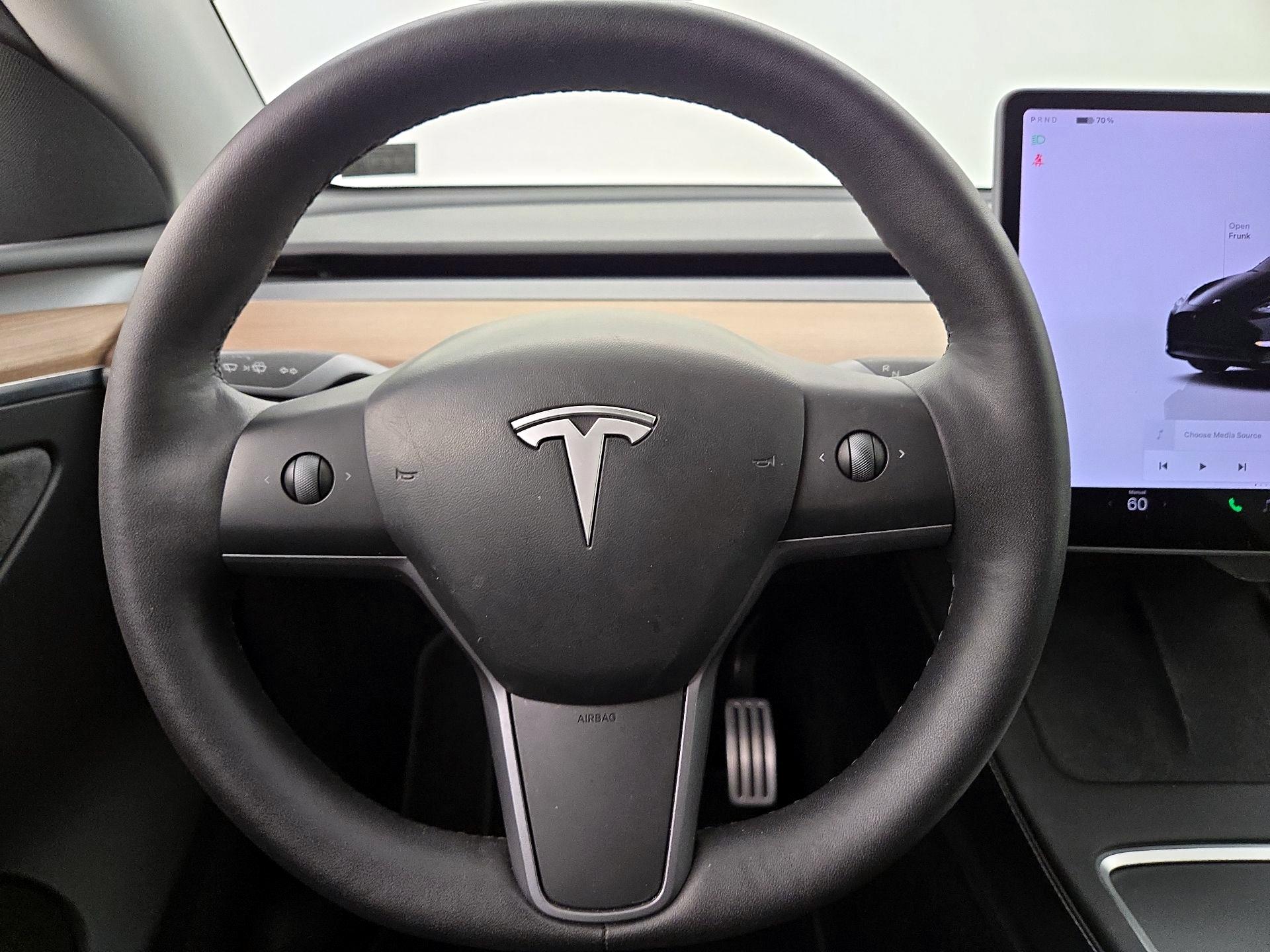 Thumbnail: 2023 Tesla Model Y - 10