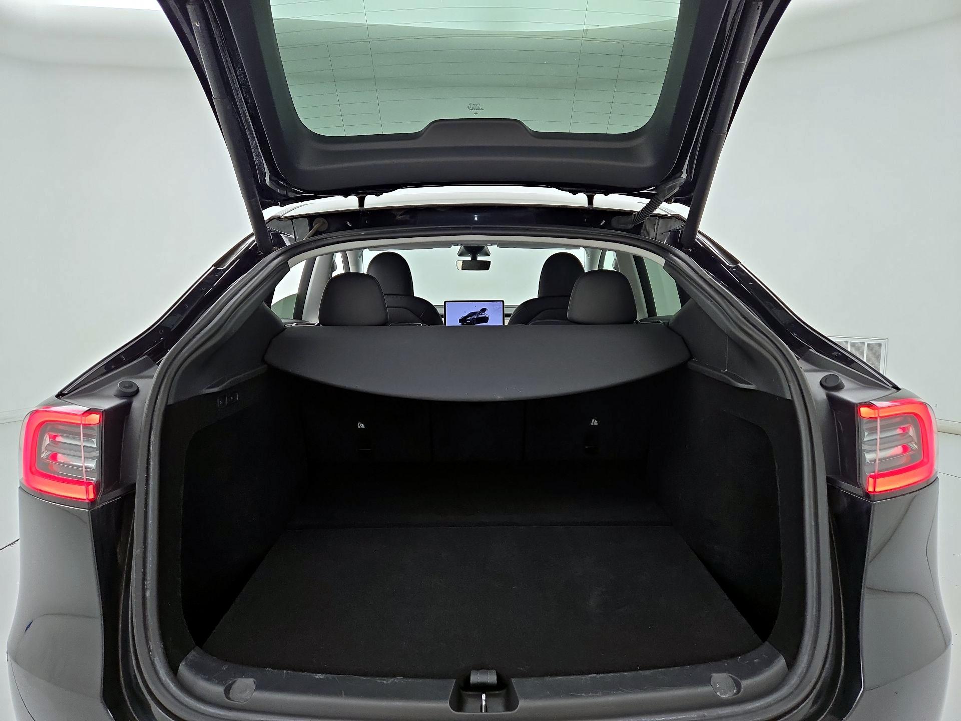 Thumbnail: 2023 Tesla Model Y - 20