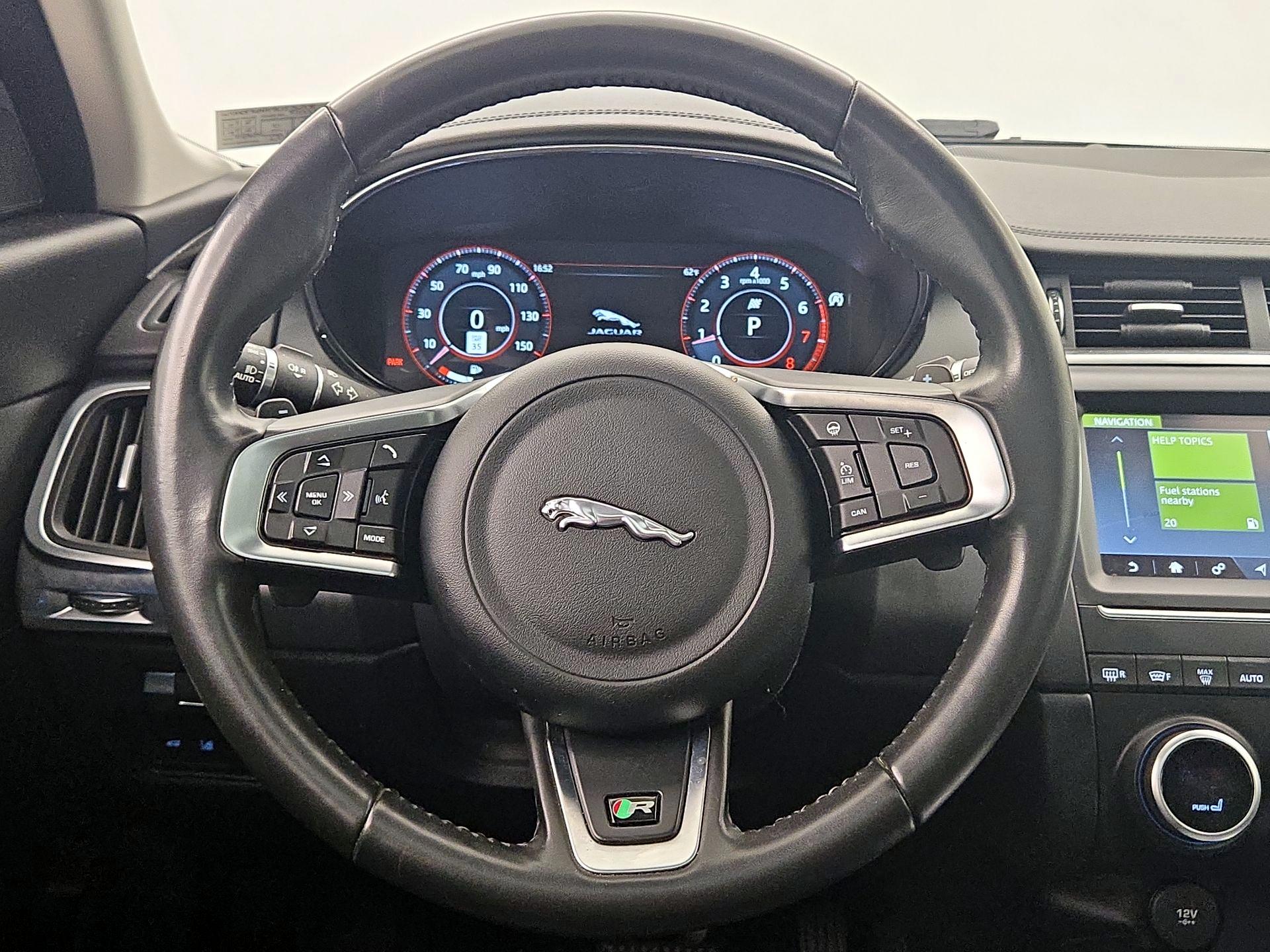 Thumbnail: 2020 Jaguar E-Pace - 10