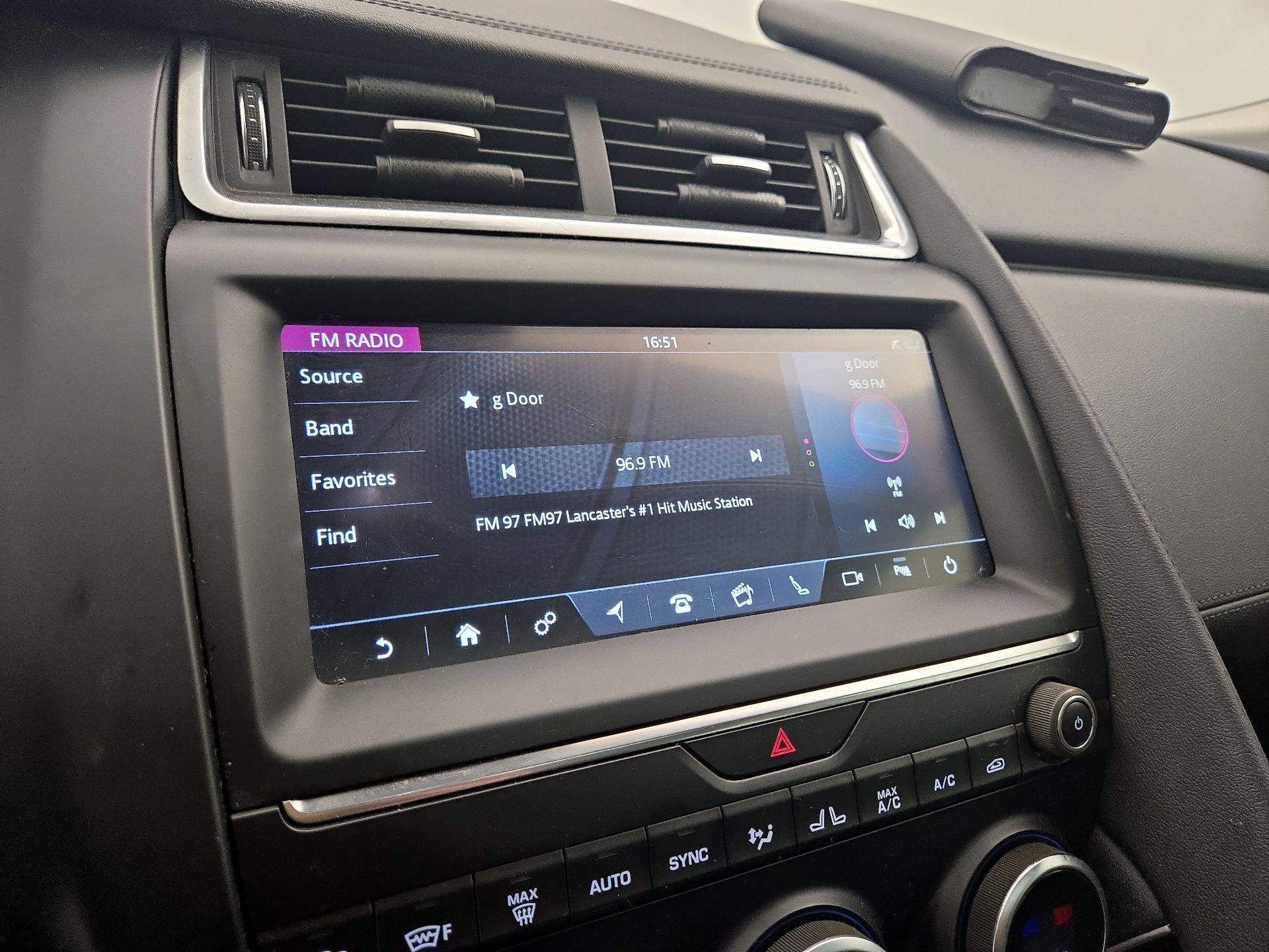 Thumbnail: 2020 Jaguar E-Pace - 16