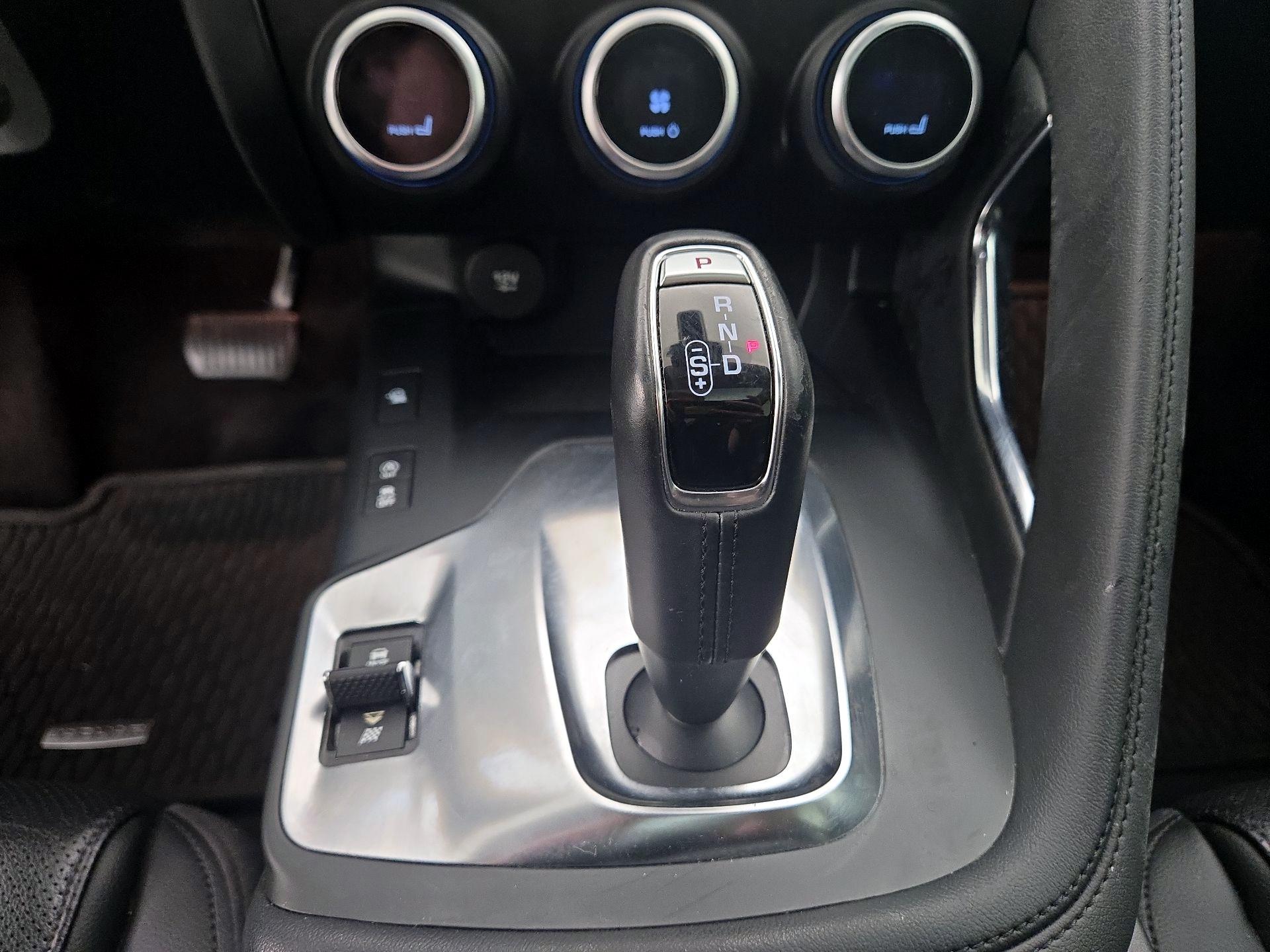 Thumbnail: 2020 Jaguar E-Pace - 18