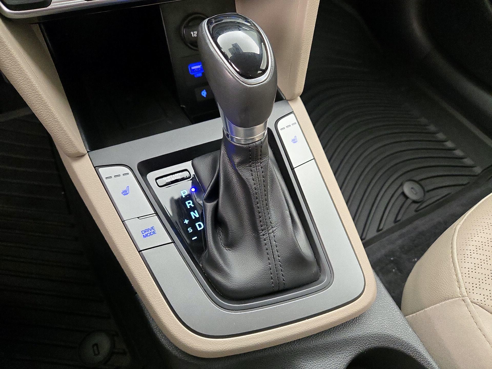 Thumbnail: 2020 Hyundai Elantra - 18