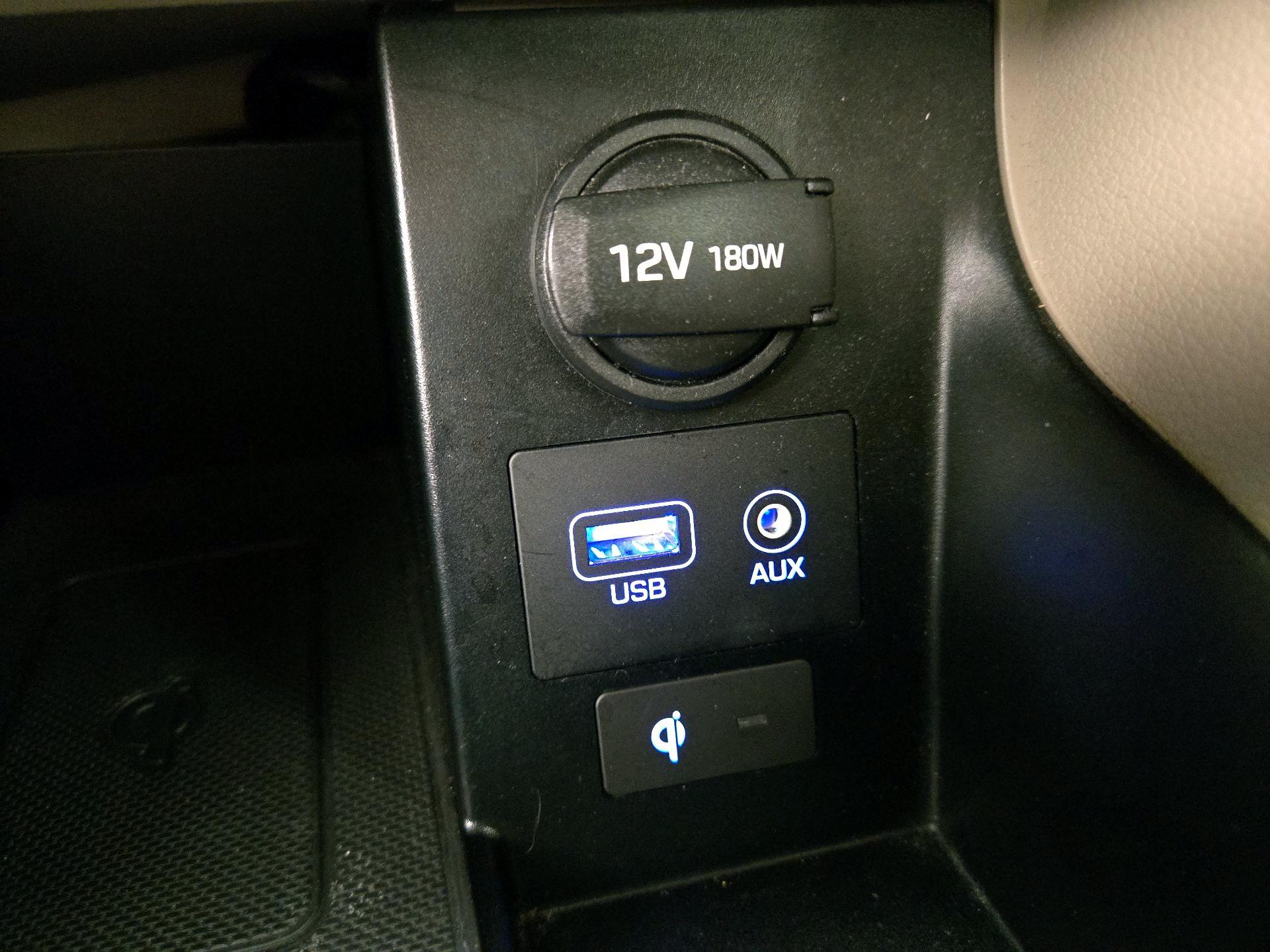 Thumbnail: 2020 Hyundai Elantra - 19