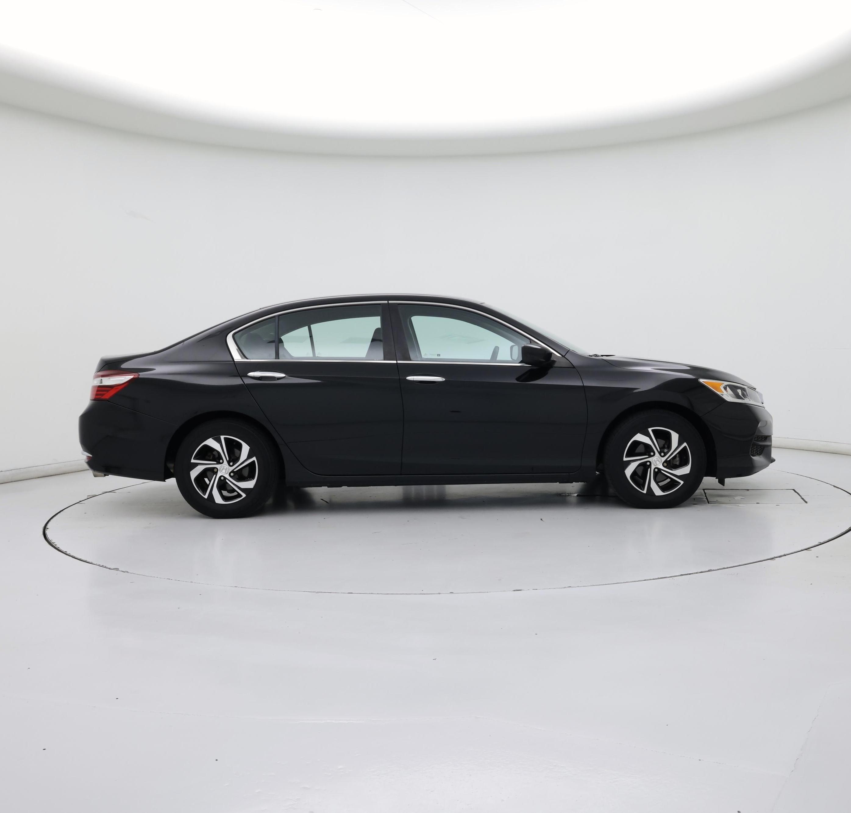 Thumbnail: 2017 Honda Accord - 7