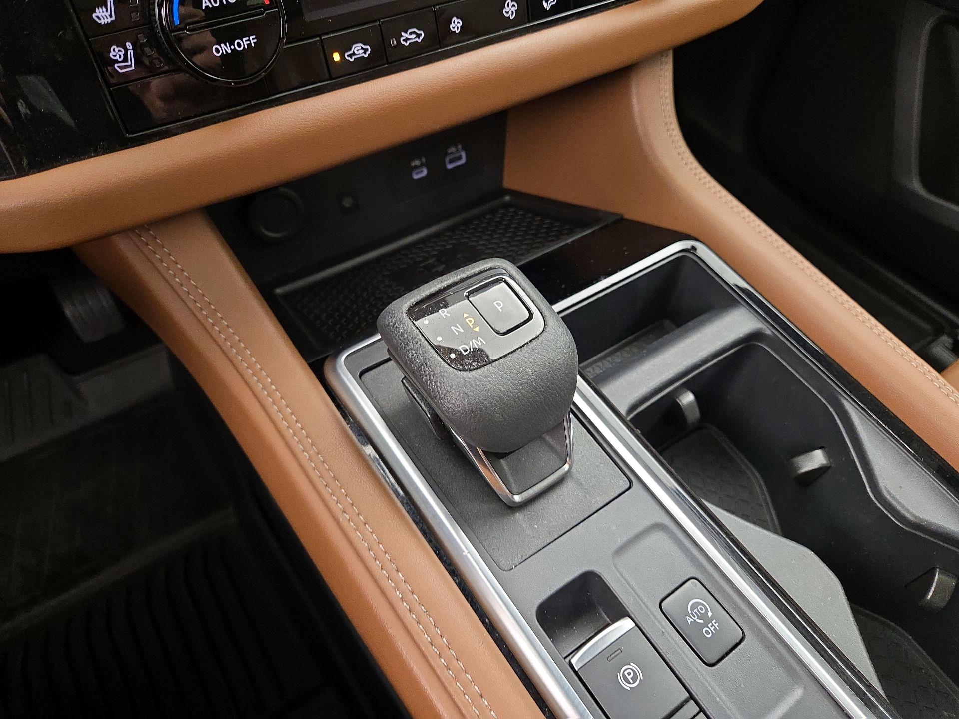 Thumbnail: 2022 Nissan Pathfinder - 18