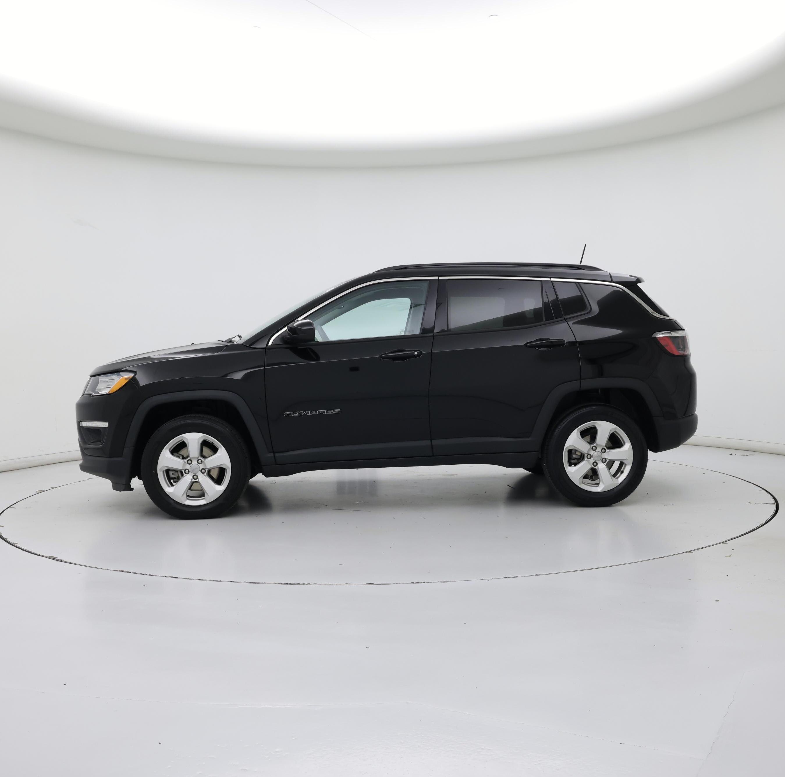 Thumbnail: 2021 Jeep Compass - 3