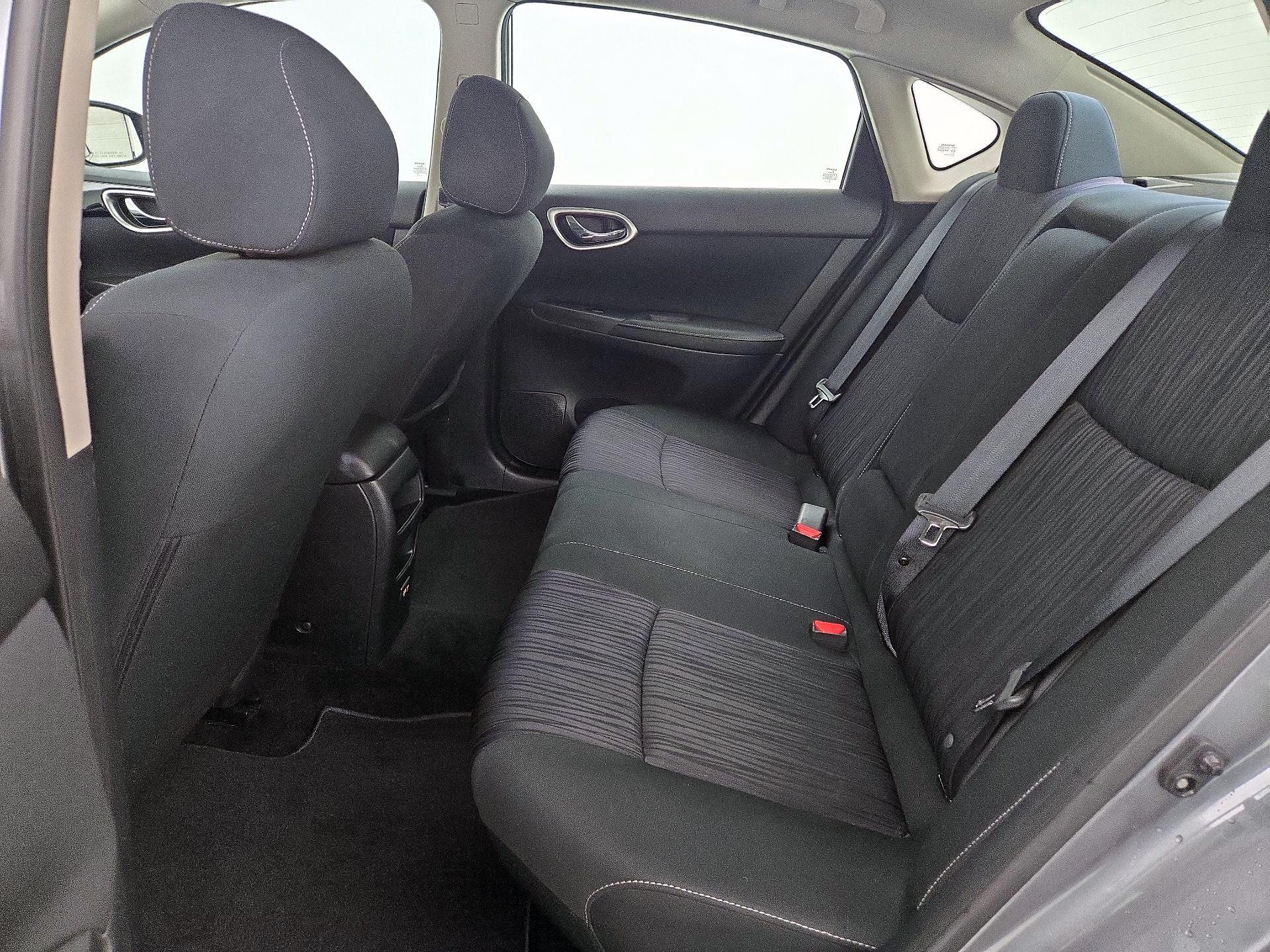 Thumbnail: 2019 Nissan Sentra - 18