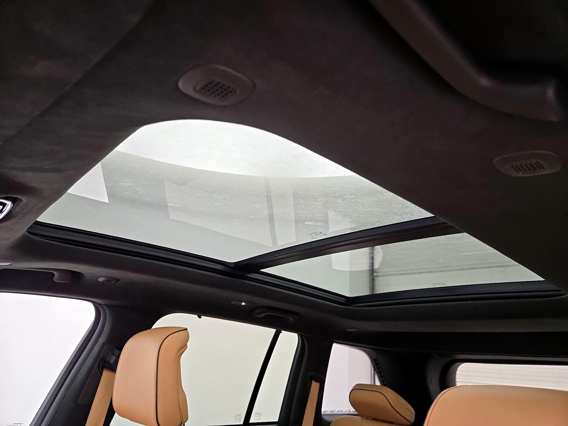 Thumbnail: 2022 Jeep Grand Cherokee - 20