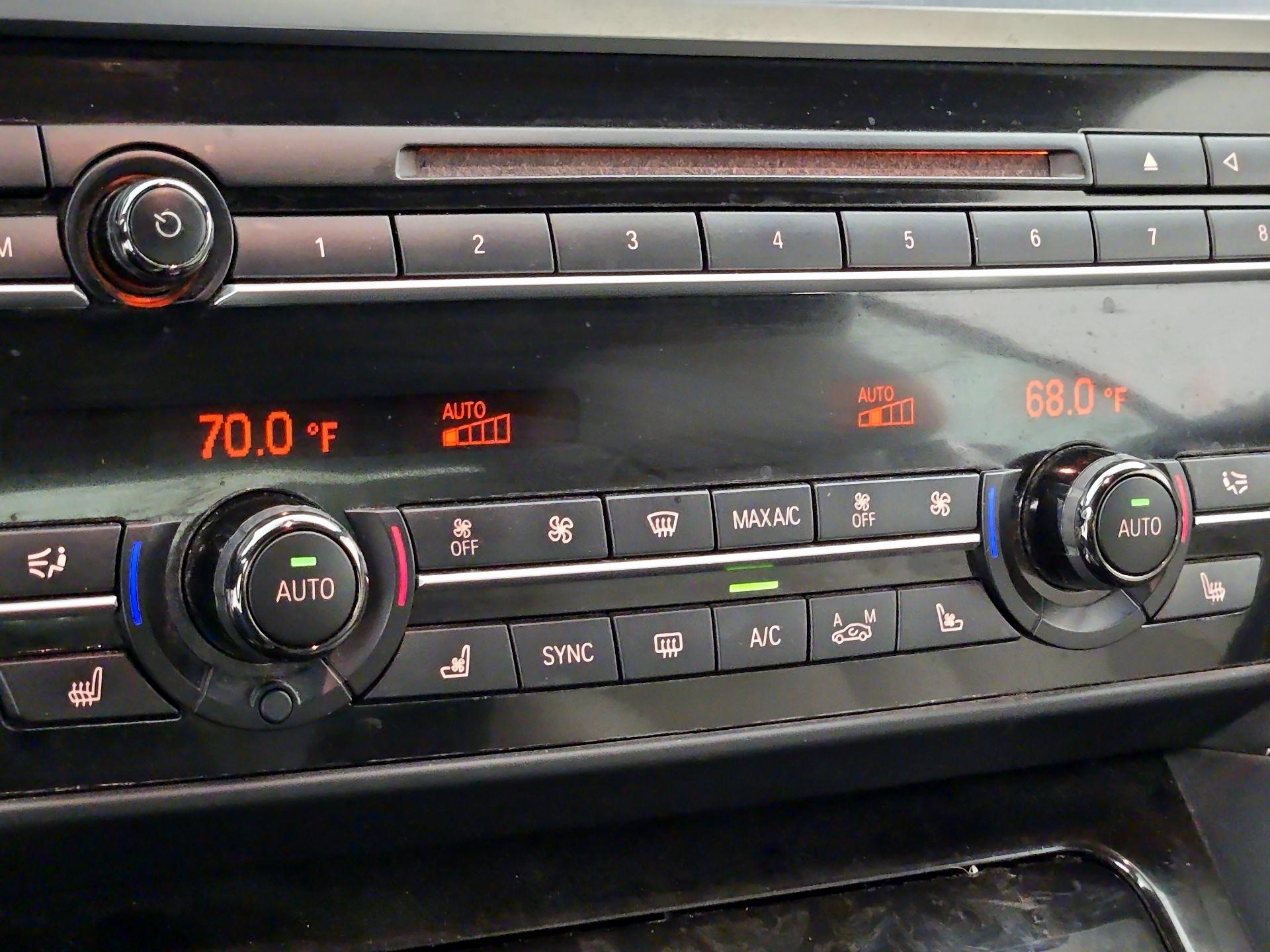 Thumbnail: 2015 BMW 6 Series - 16