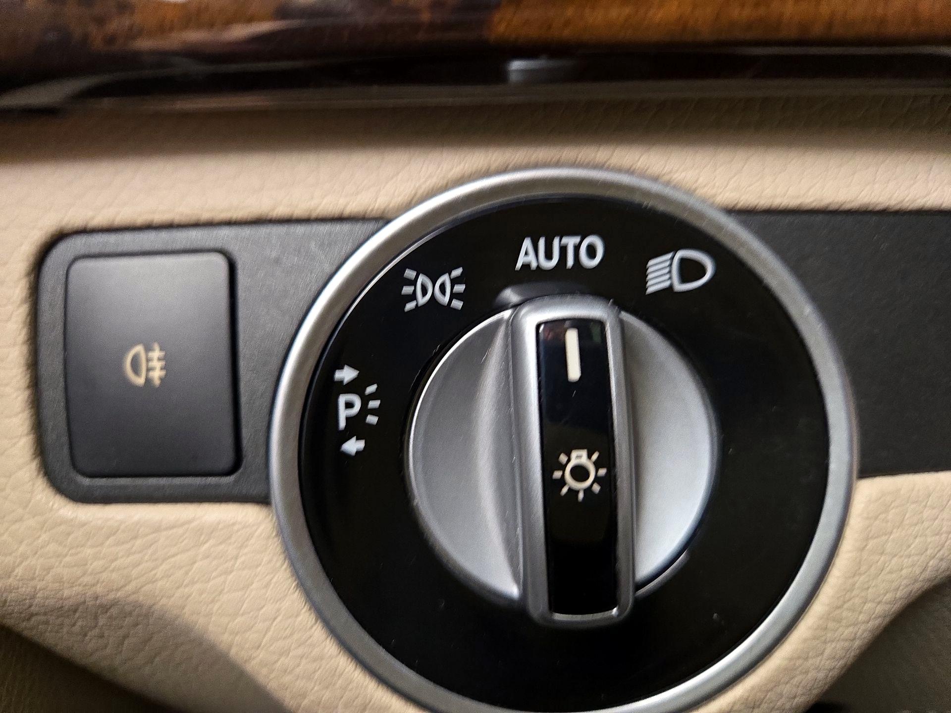 Thumbnail: 2015 Mercedes-Benz GLK - 13