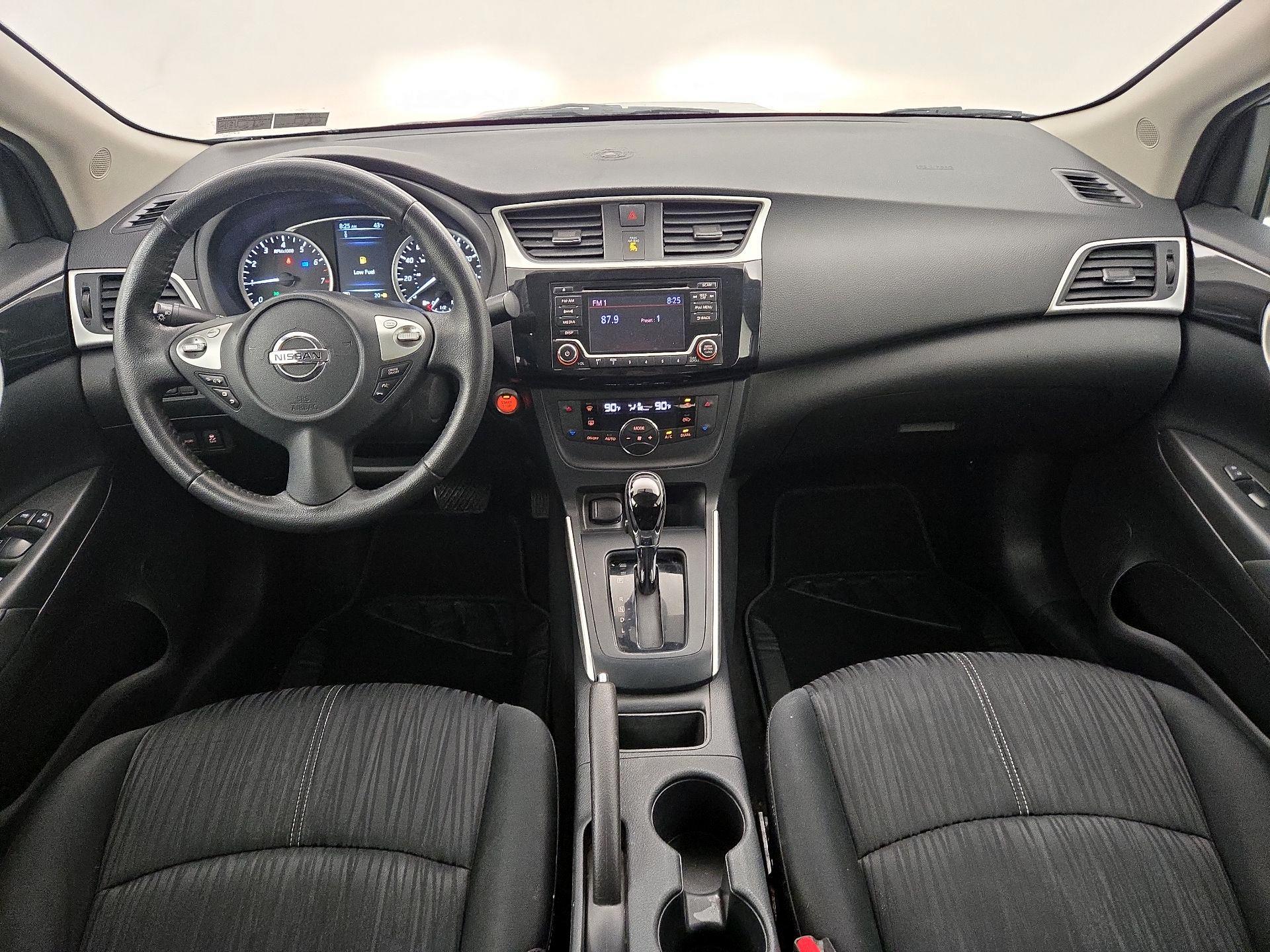 Thumbnail: 2018 Nissan Sentra - 9