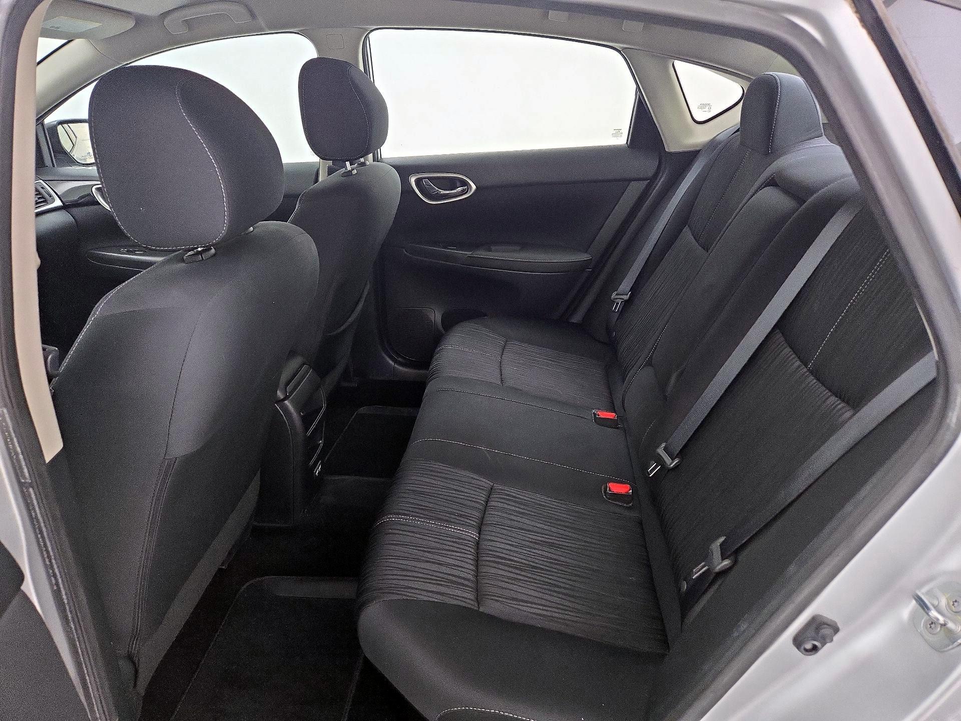 Thumbnail: 2018 Nissan Sentra - 19