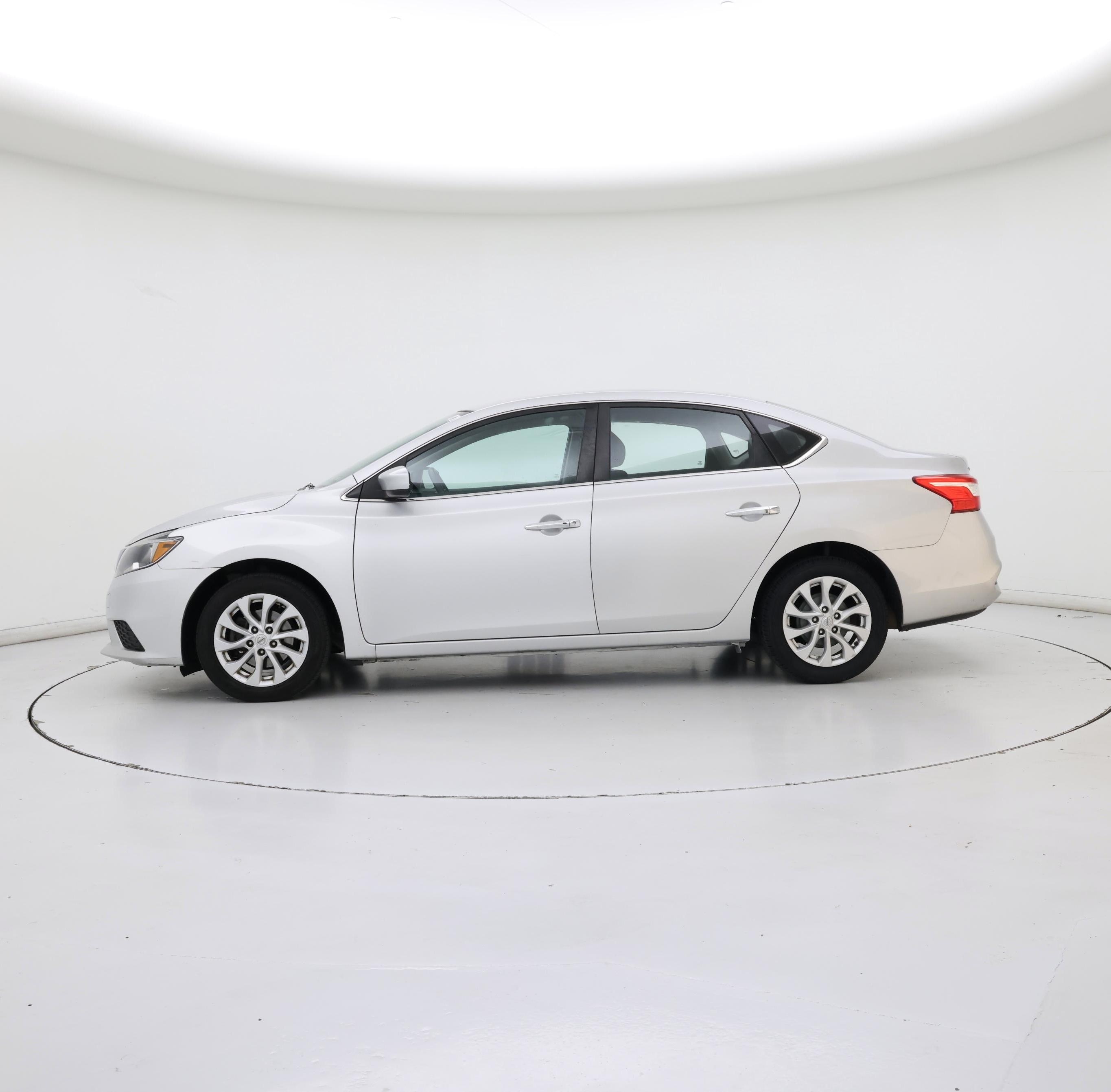 Thumbnail: 2018 Nissan Sentra - 3
