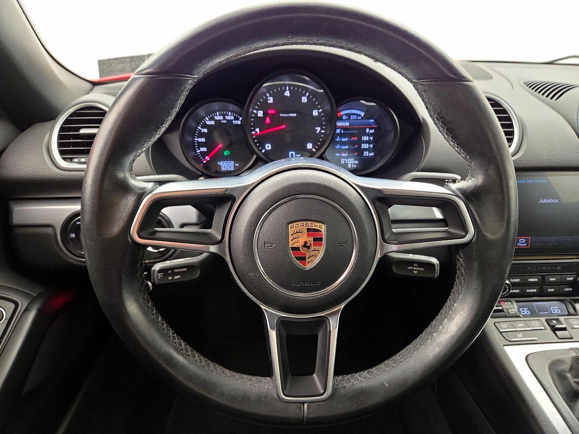 Thumbnail: 2017 Porsche 718 Boxster - 10