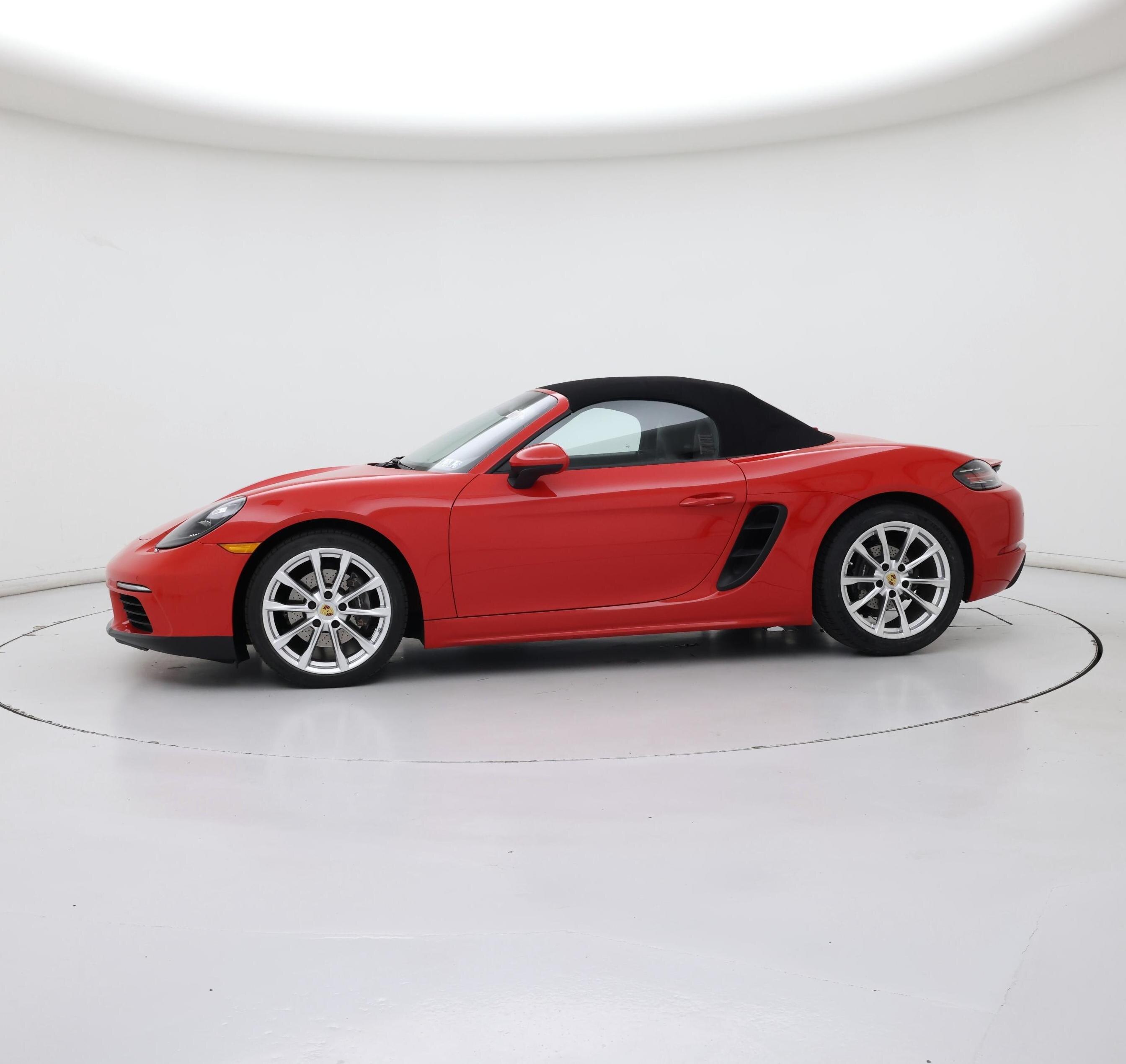 Thumbnail: 2017 Porsche 718 Boxster - 3