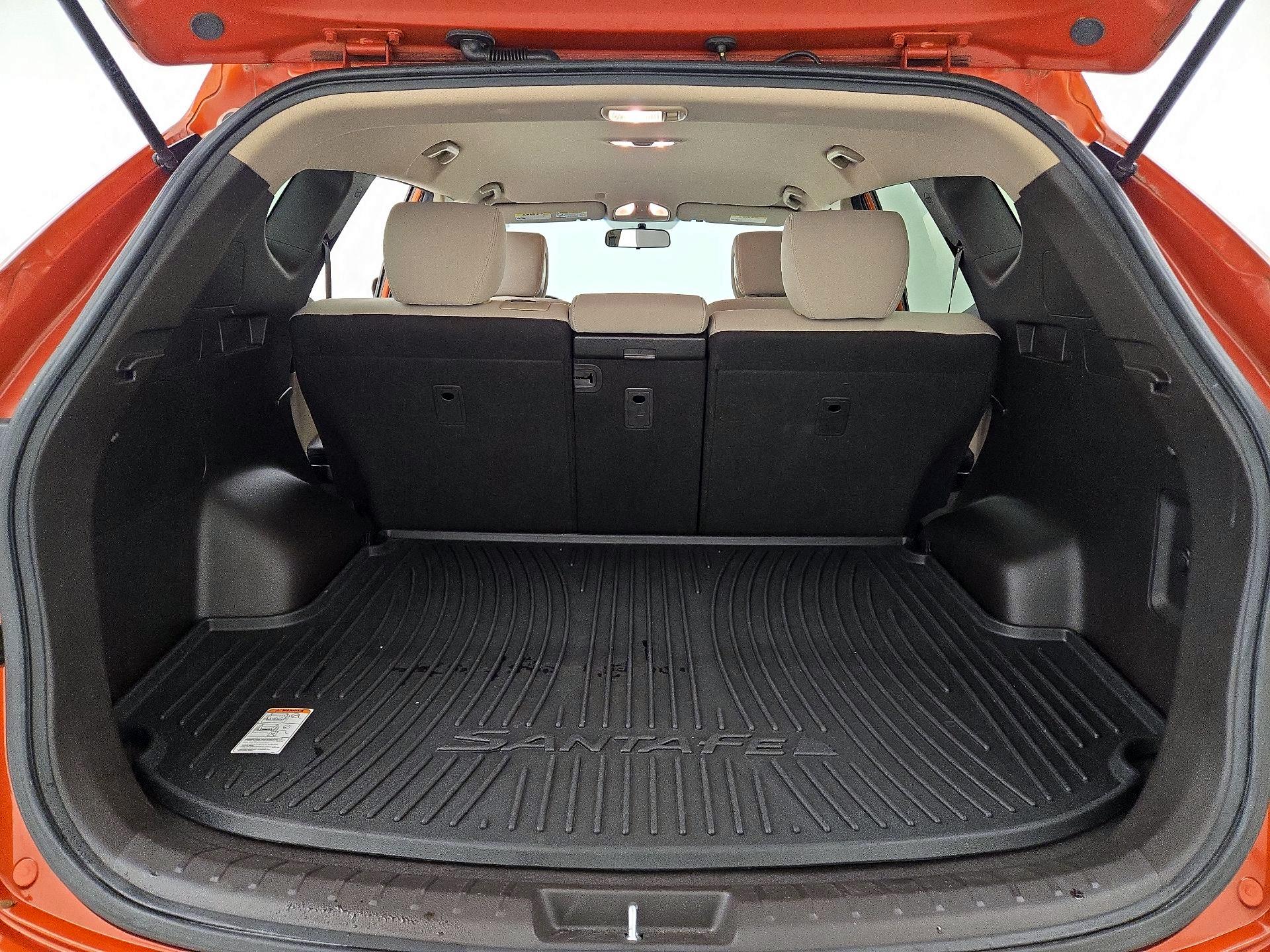 Thumbnail: 2016 Hyundai Santa Fe - 19