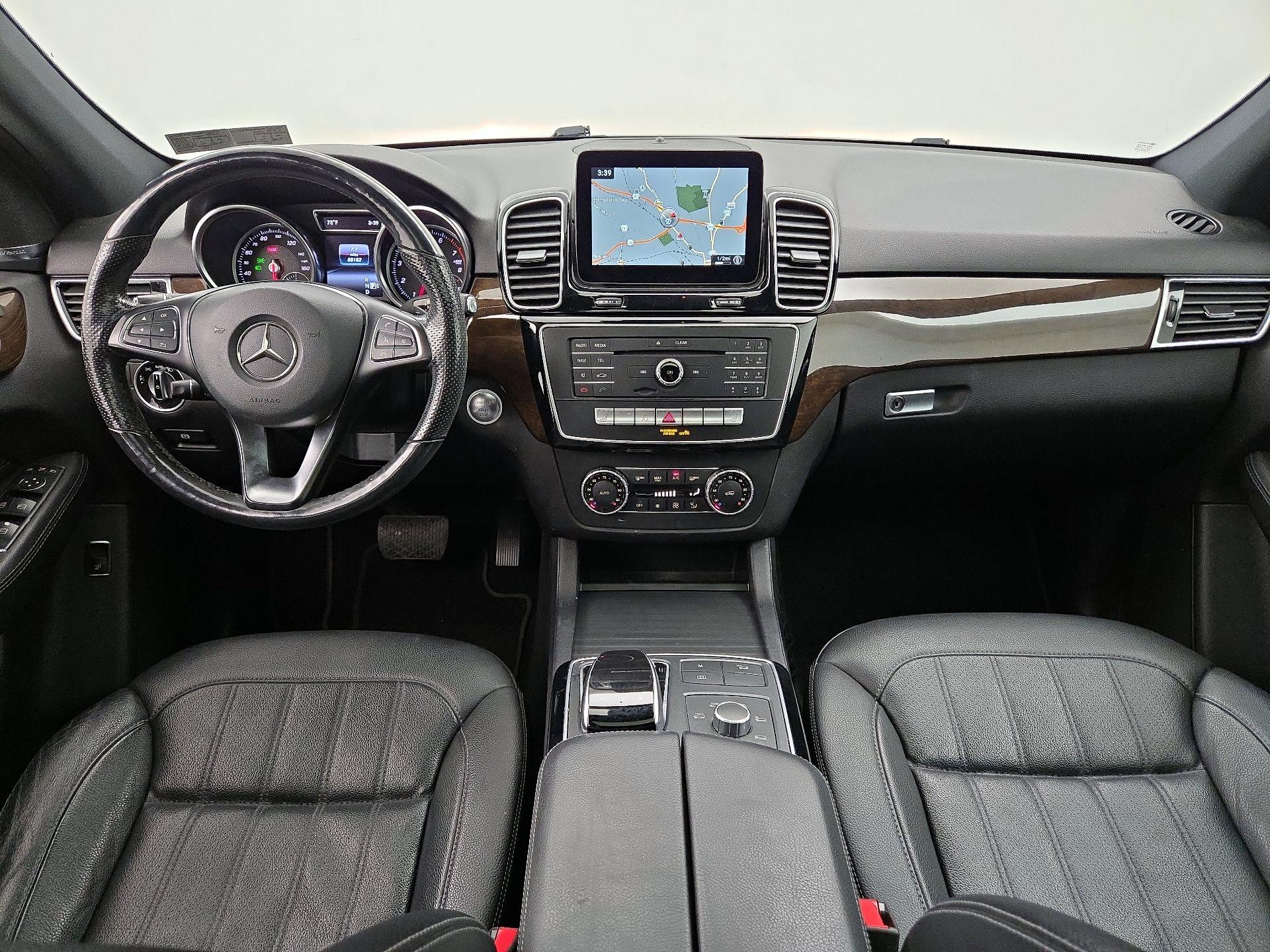 Thumbnail: 2016 Mercedes-Benz GLE - 9