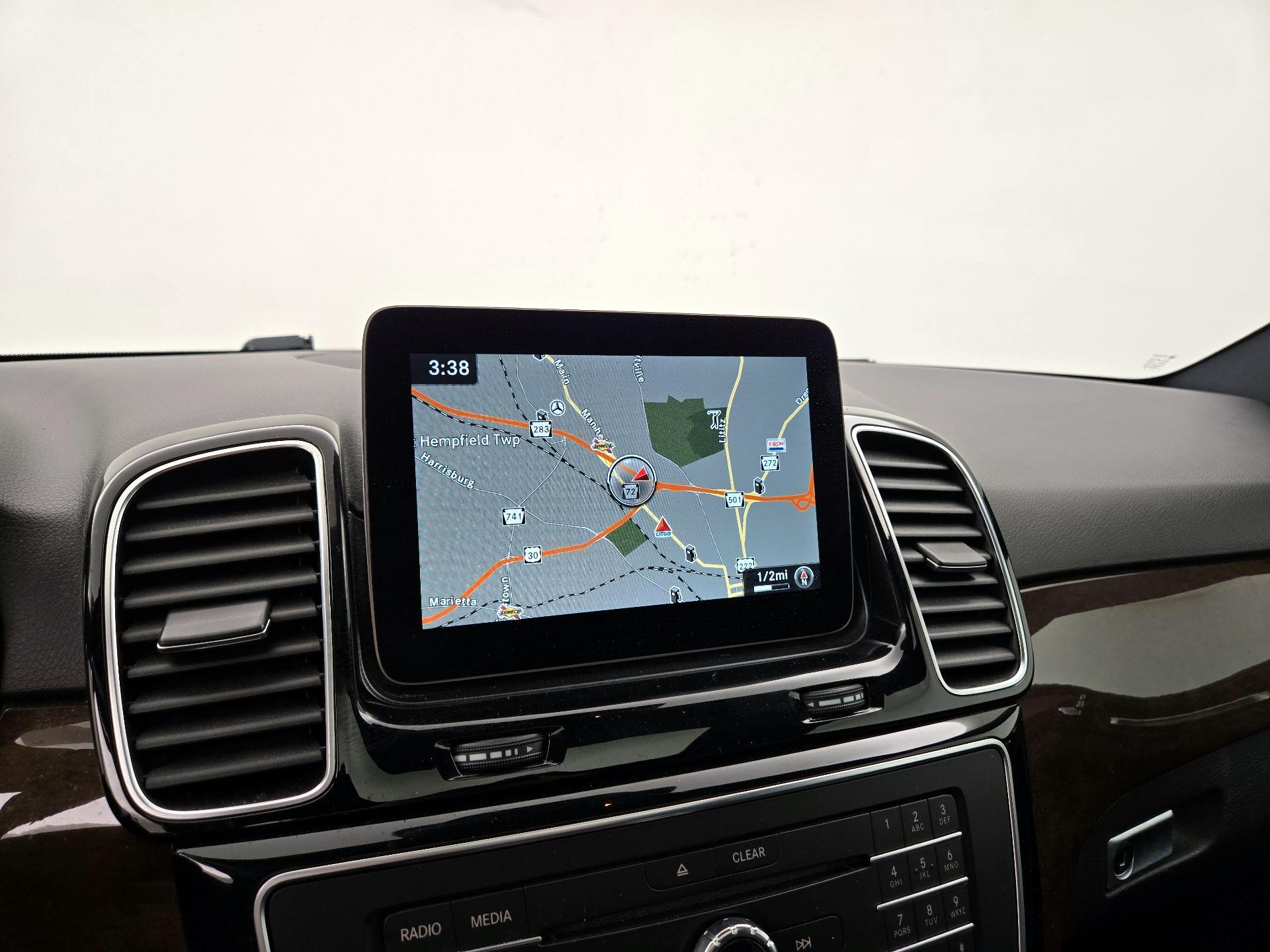 Thumbnail: 2016 Mercedes-Benz GLE - 14