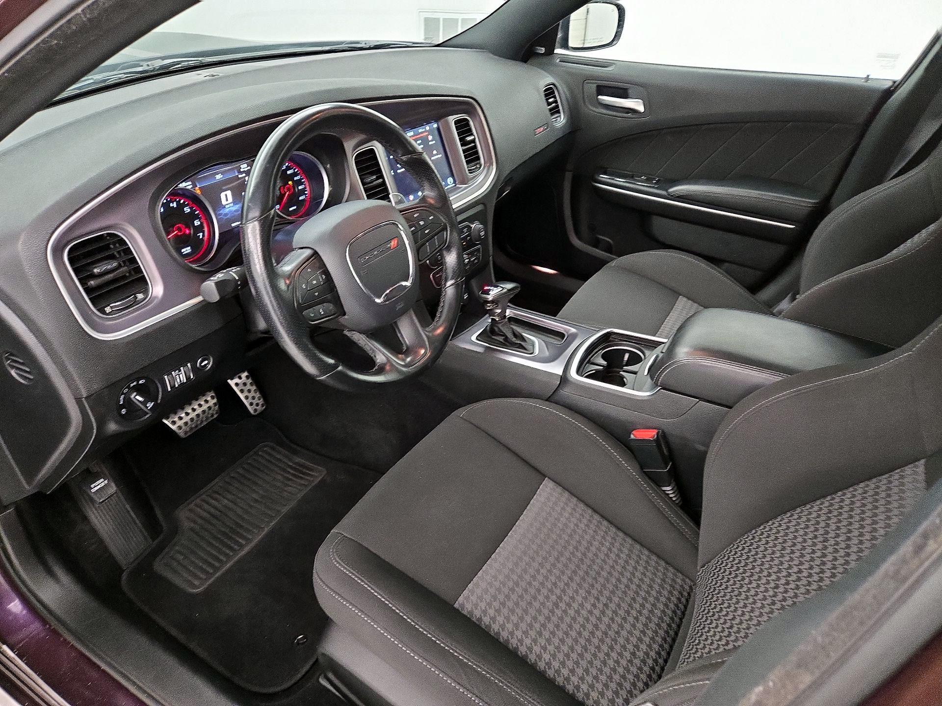 Thumbnail: 2020 Dodge Charger - 11