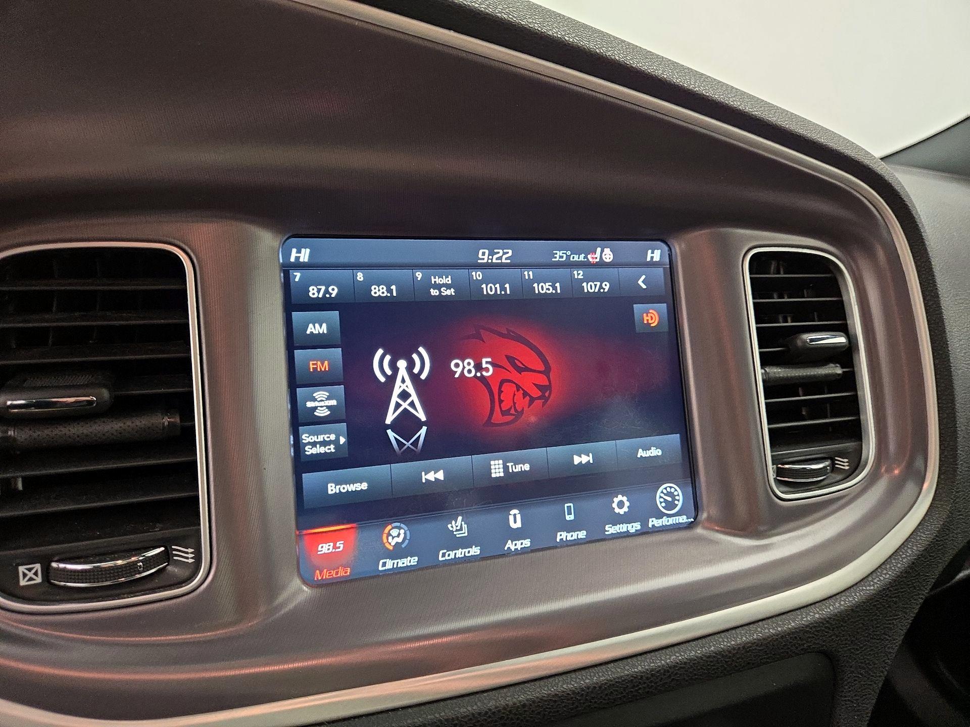 Thumbnail: 2020 Dodge Charger - 15