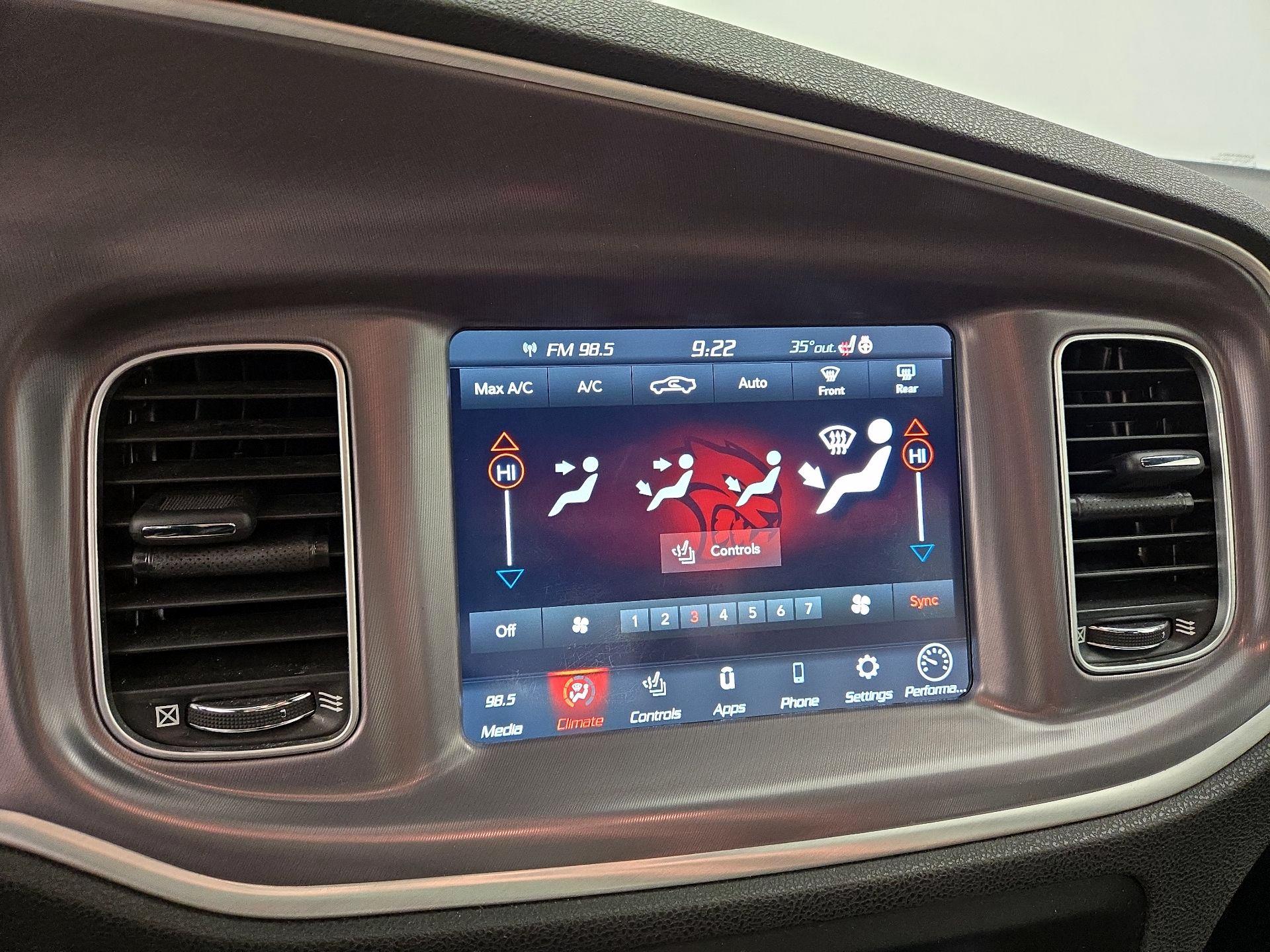 Thumbnail: 2020 Dodge Charger - 16