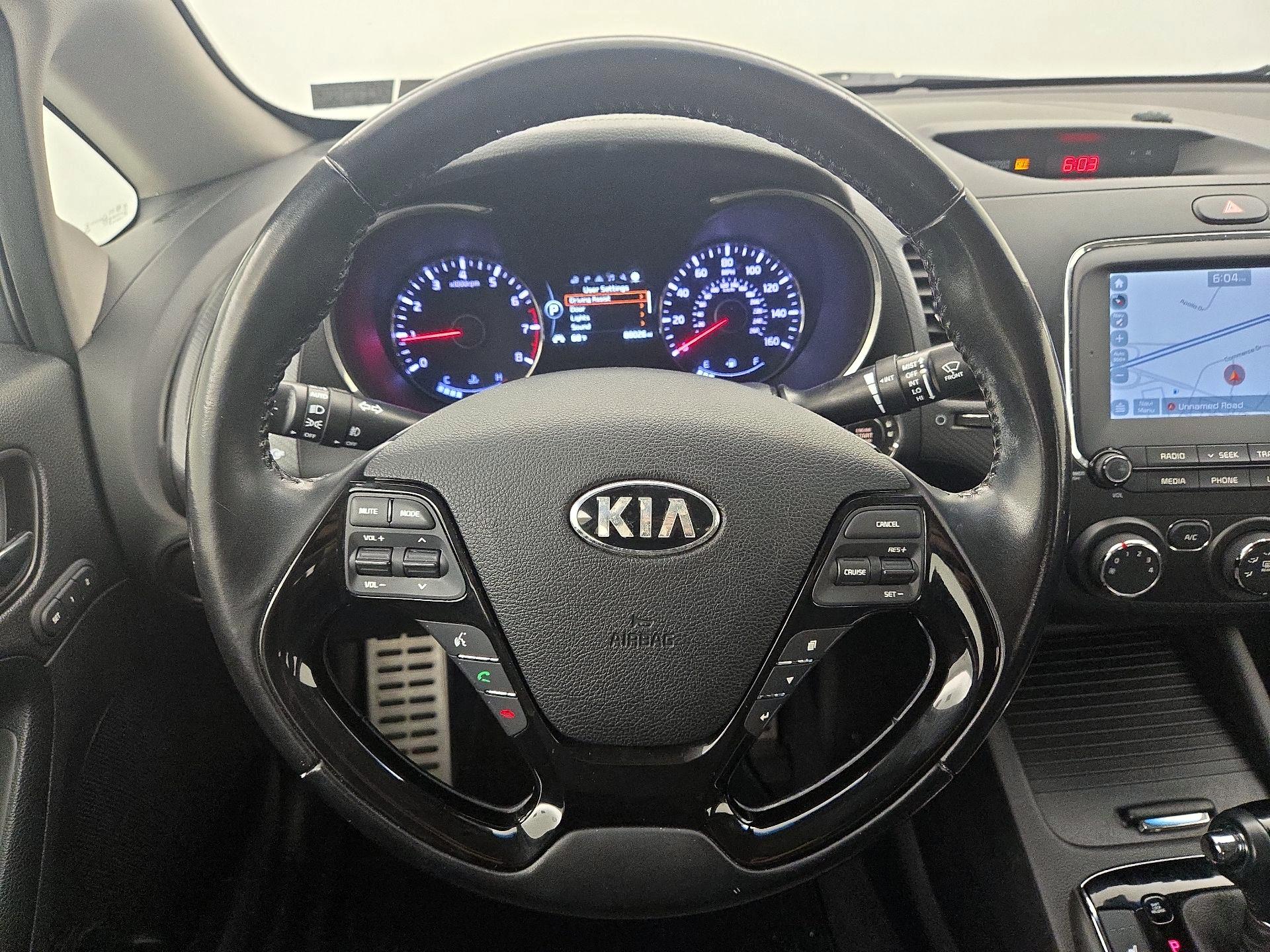 Thumbnail: 2017 Kia Forte - 10