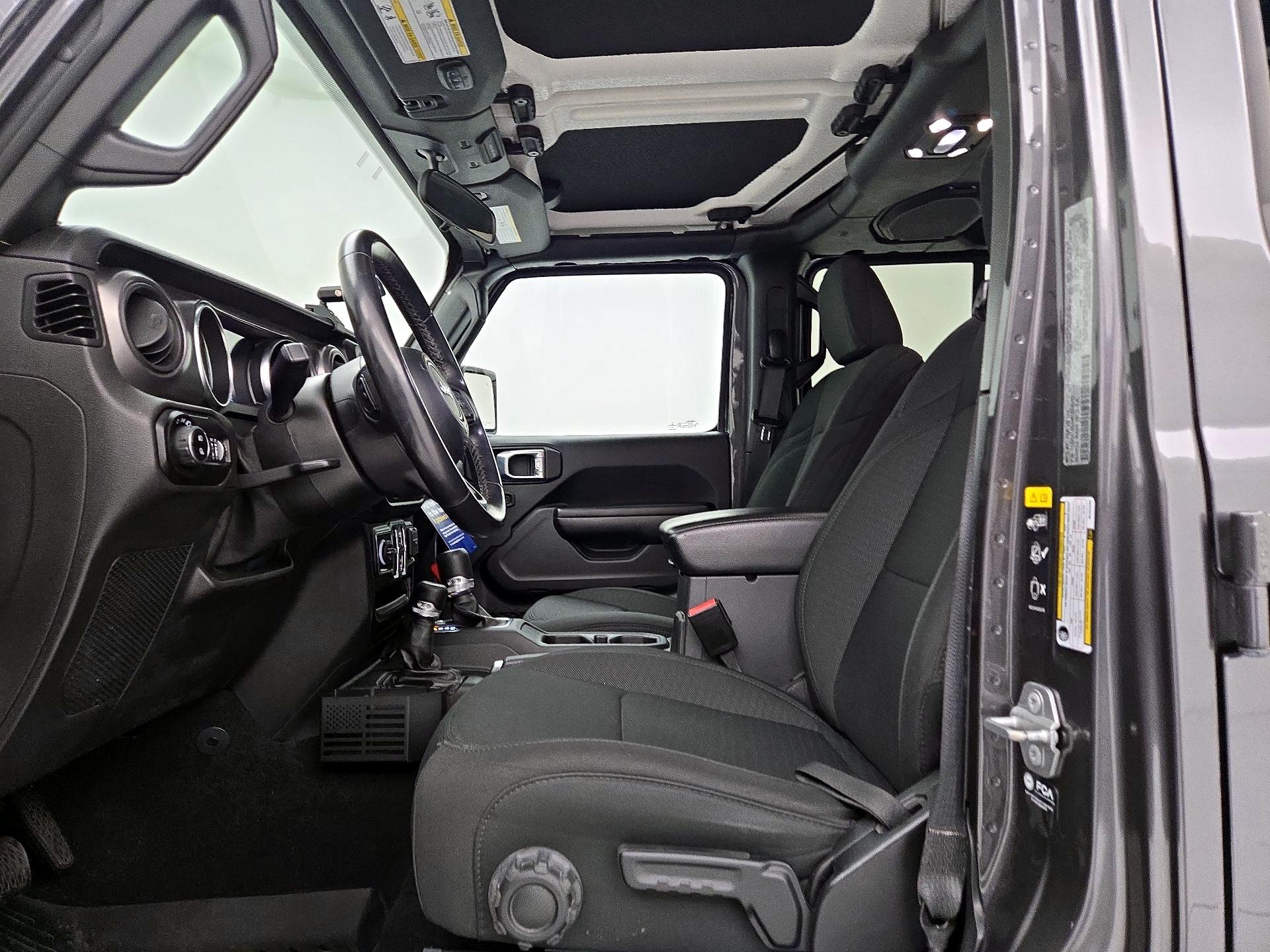 Thumbnail: 2021 Jeep Gladiator - 11