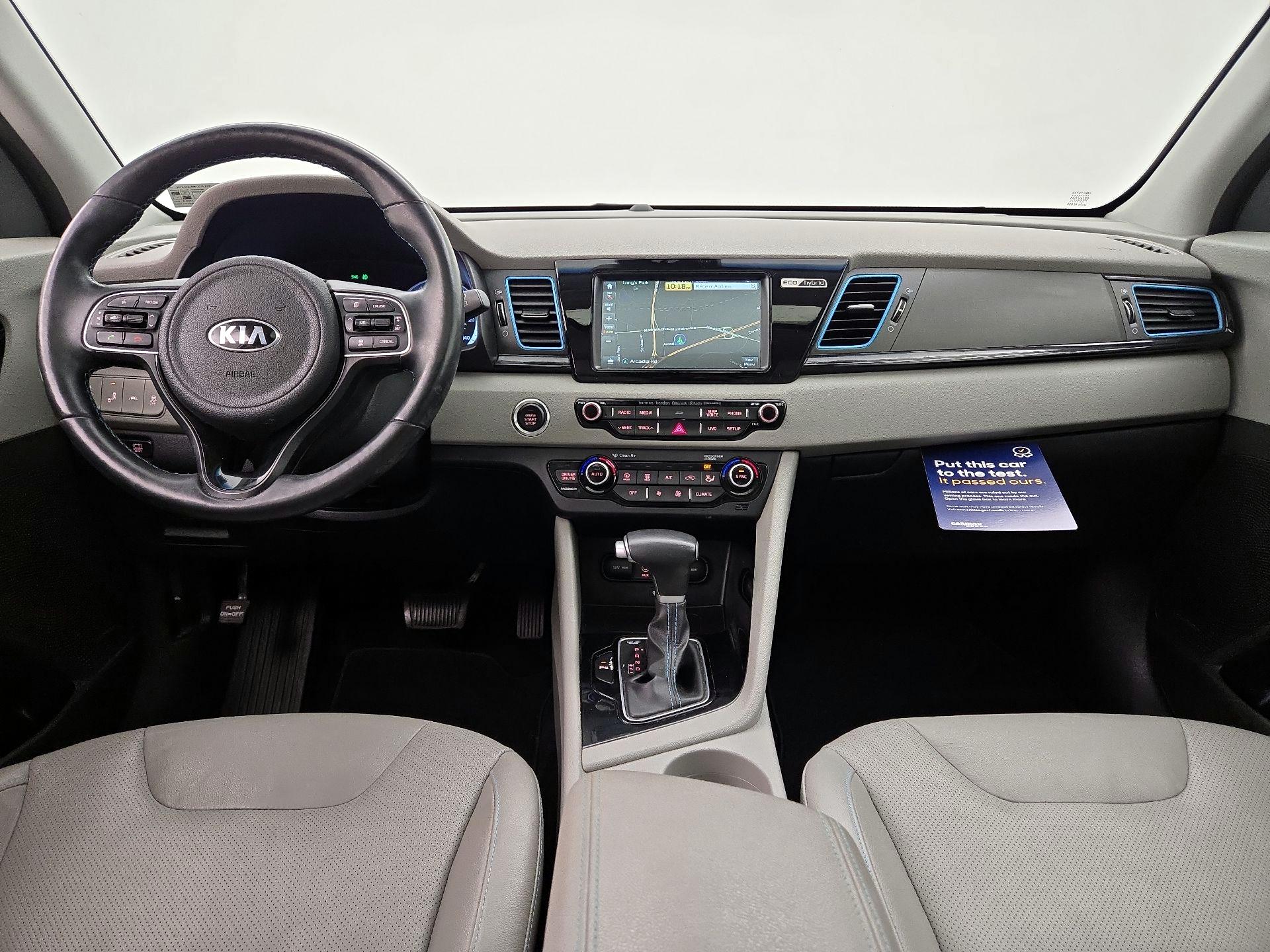 Thumbnail: 2017 Kia Niro - 9