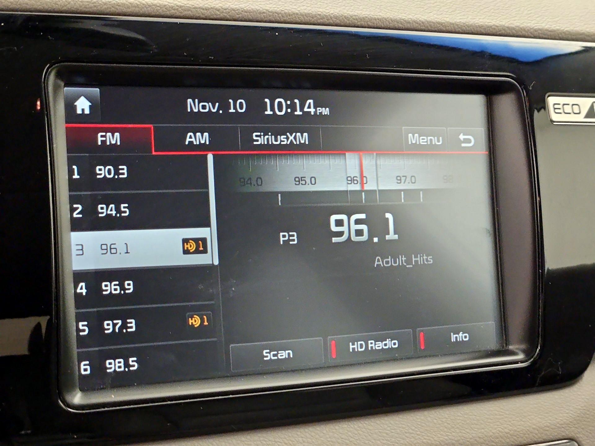 Thumbnail: 2017 Kia Niro - 16