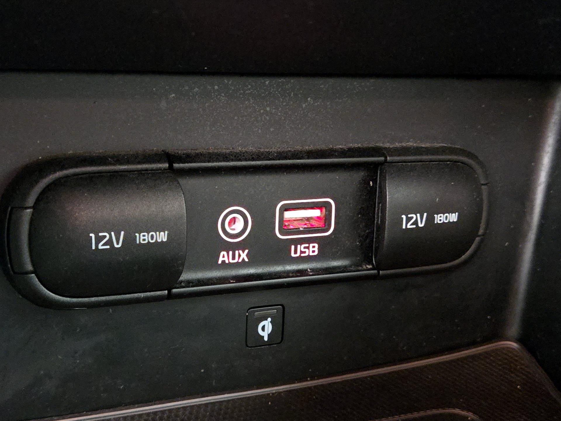 Thumbnail: 2017 Kia Niro - 19