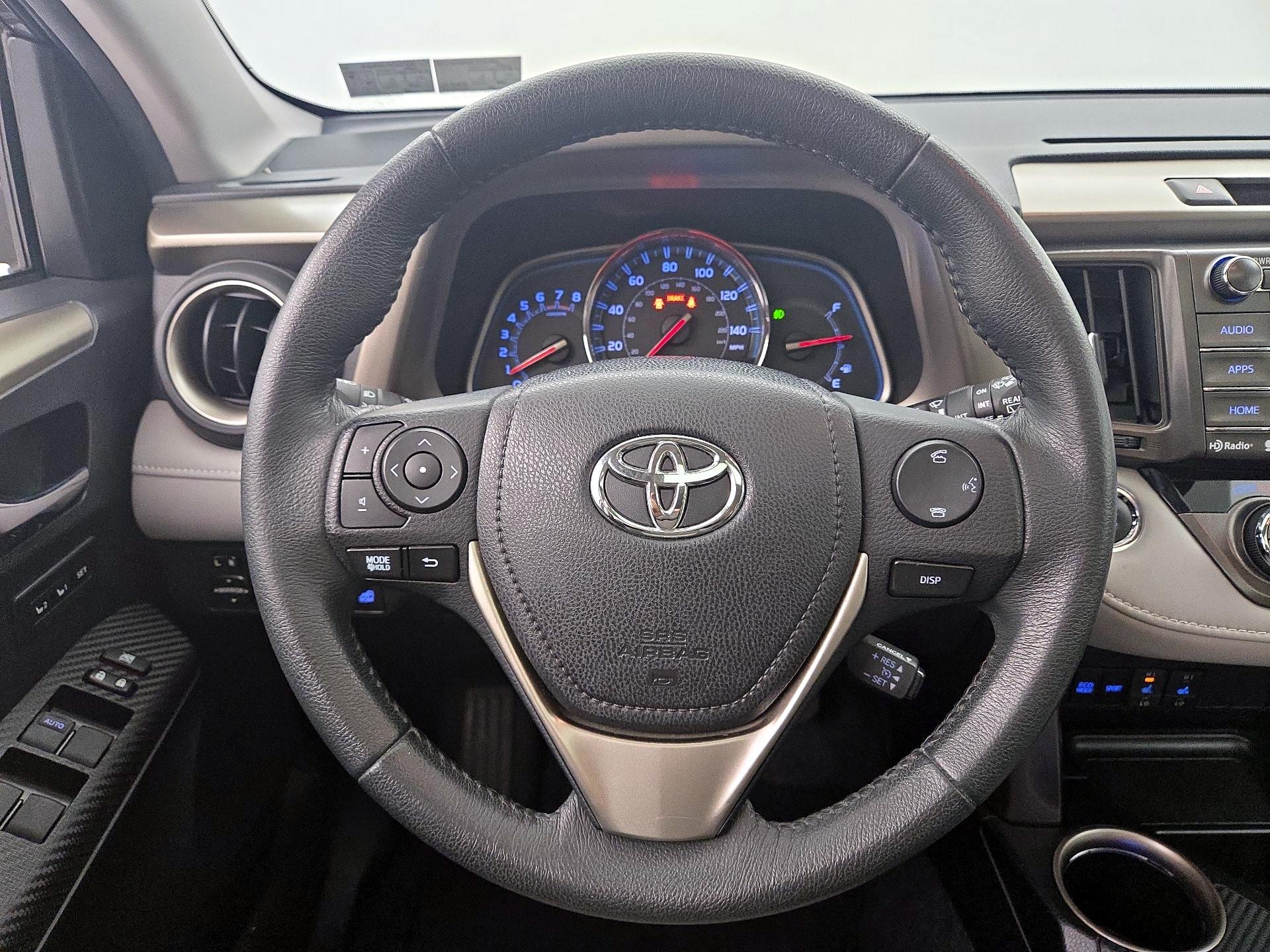 Thumbnail: 2015 Toyota RAV4 - 10