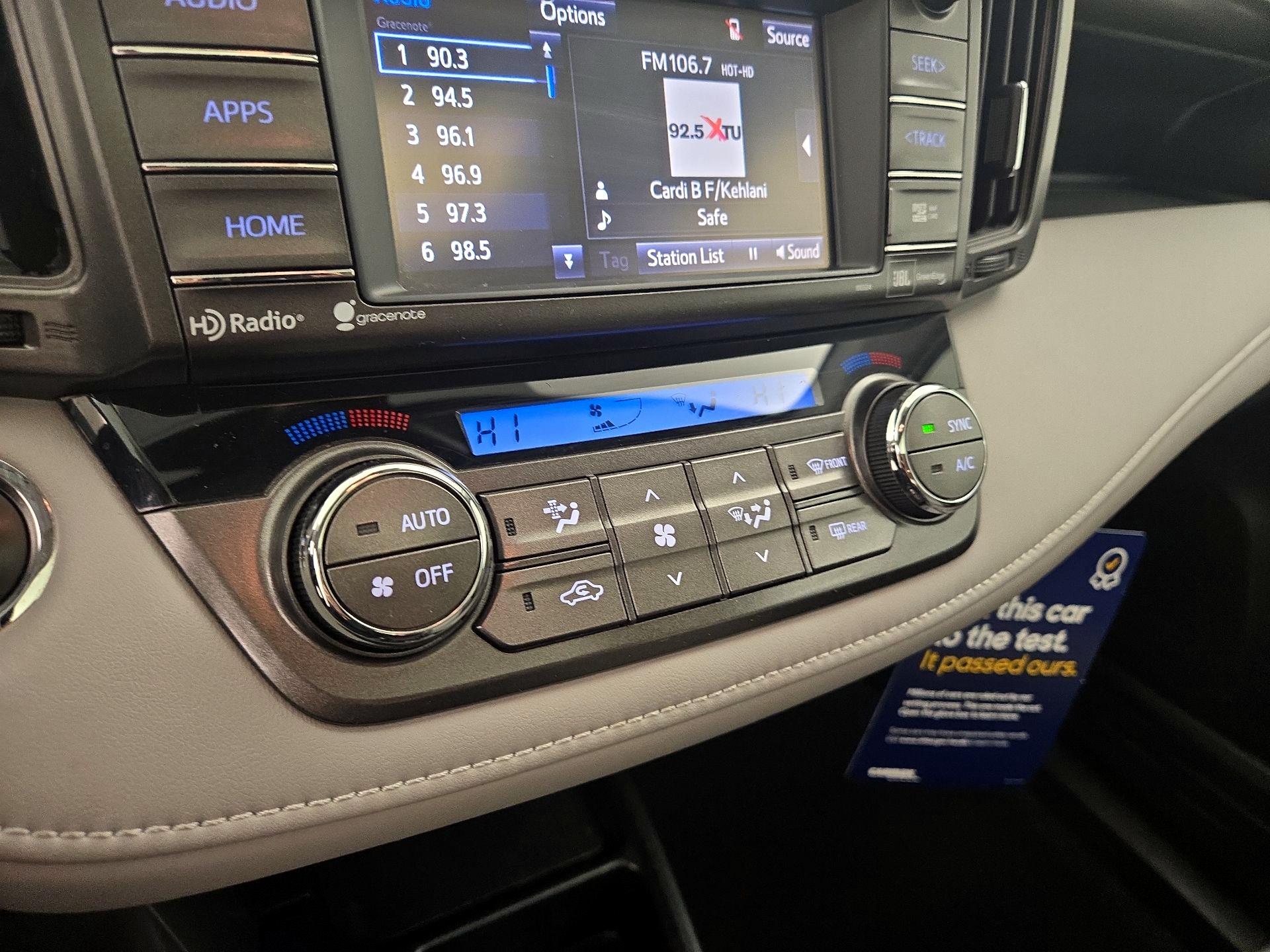 Thumbnail: 2015 Toyota RAV4 - 17