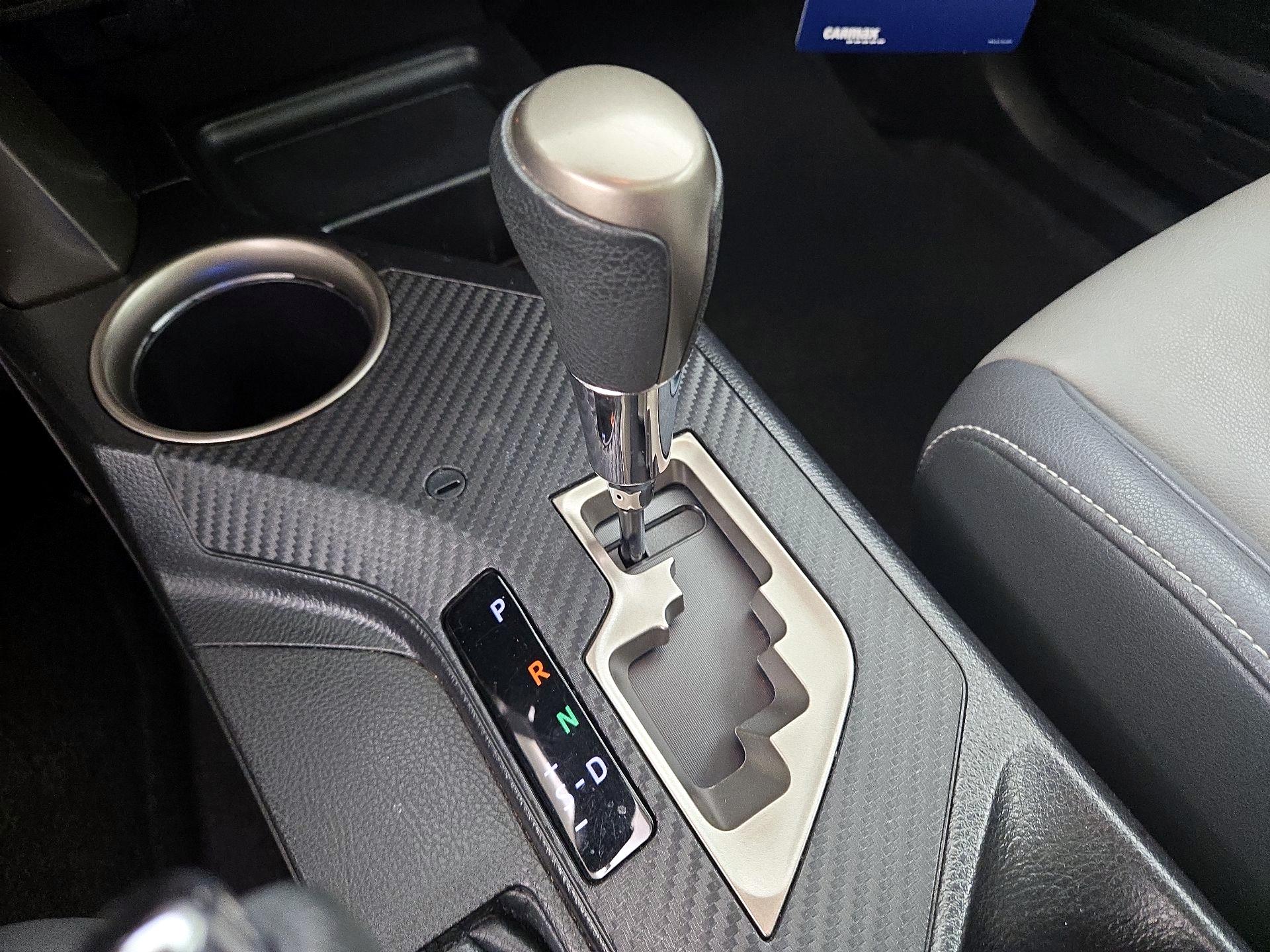 Thumbnail: 2015 Toyota RAV4 - 18