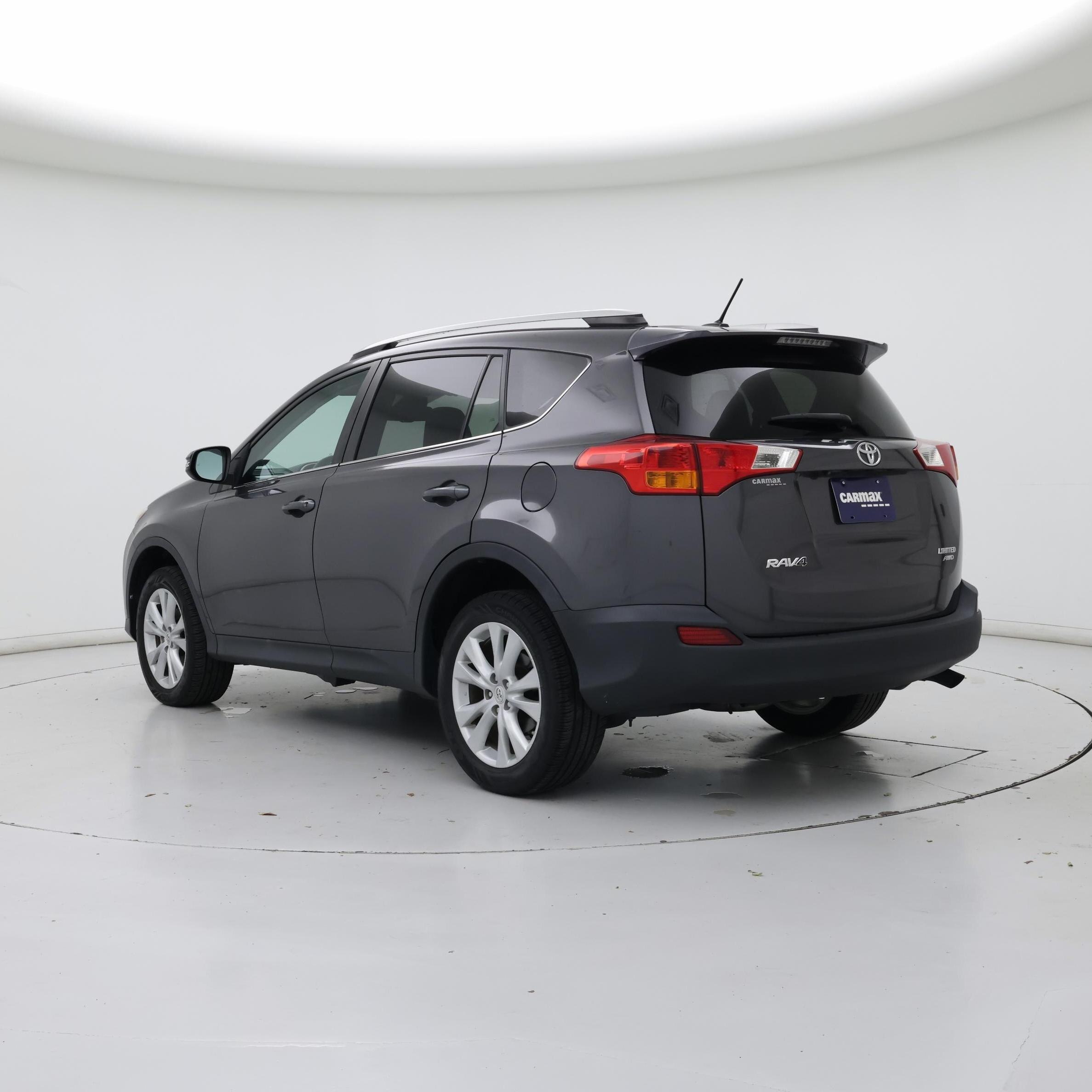 Thumbnail: 2015 Toyota RAV4 - 2