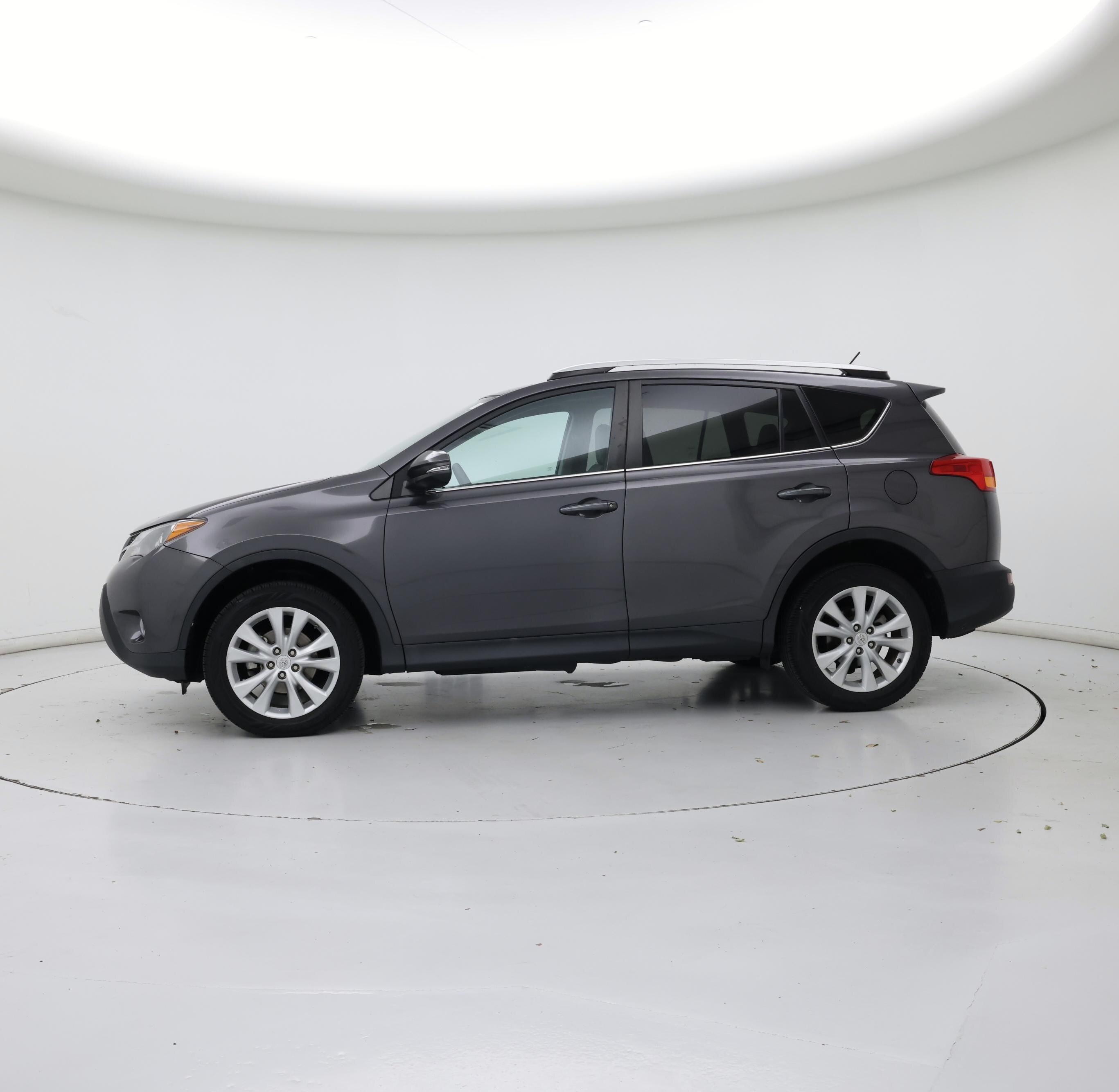 Thumbnail: 2015 Toyota RAV4 - 3