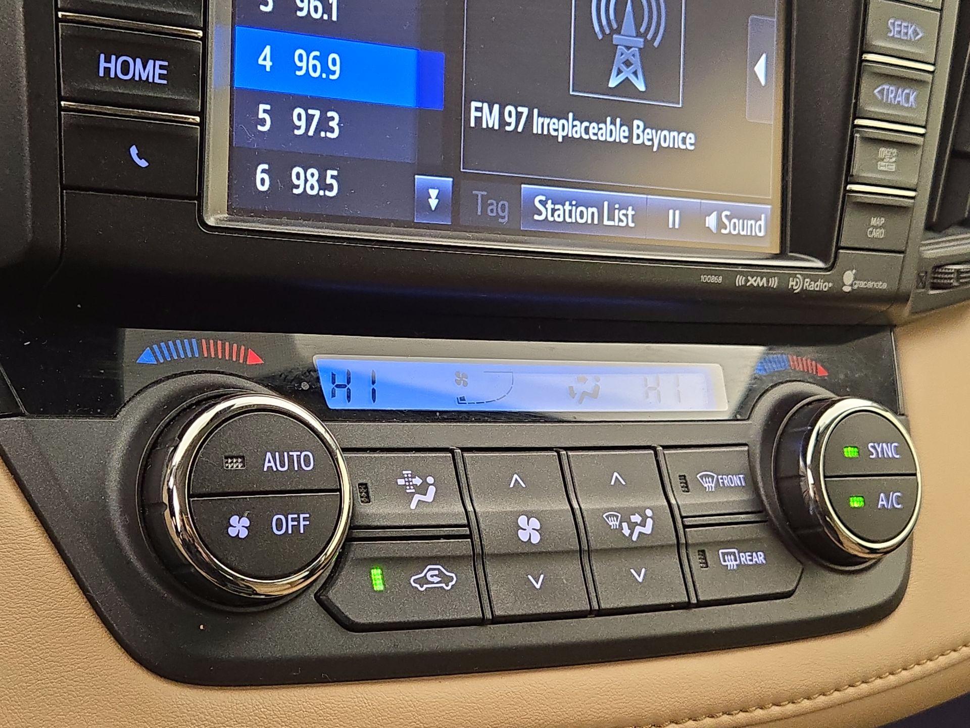 Thumbnail: 2018 Toyota RAV4 - 16