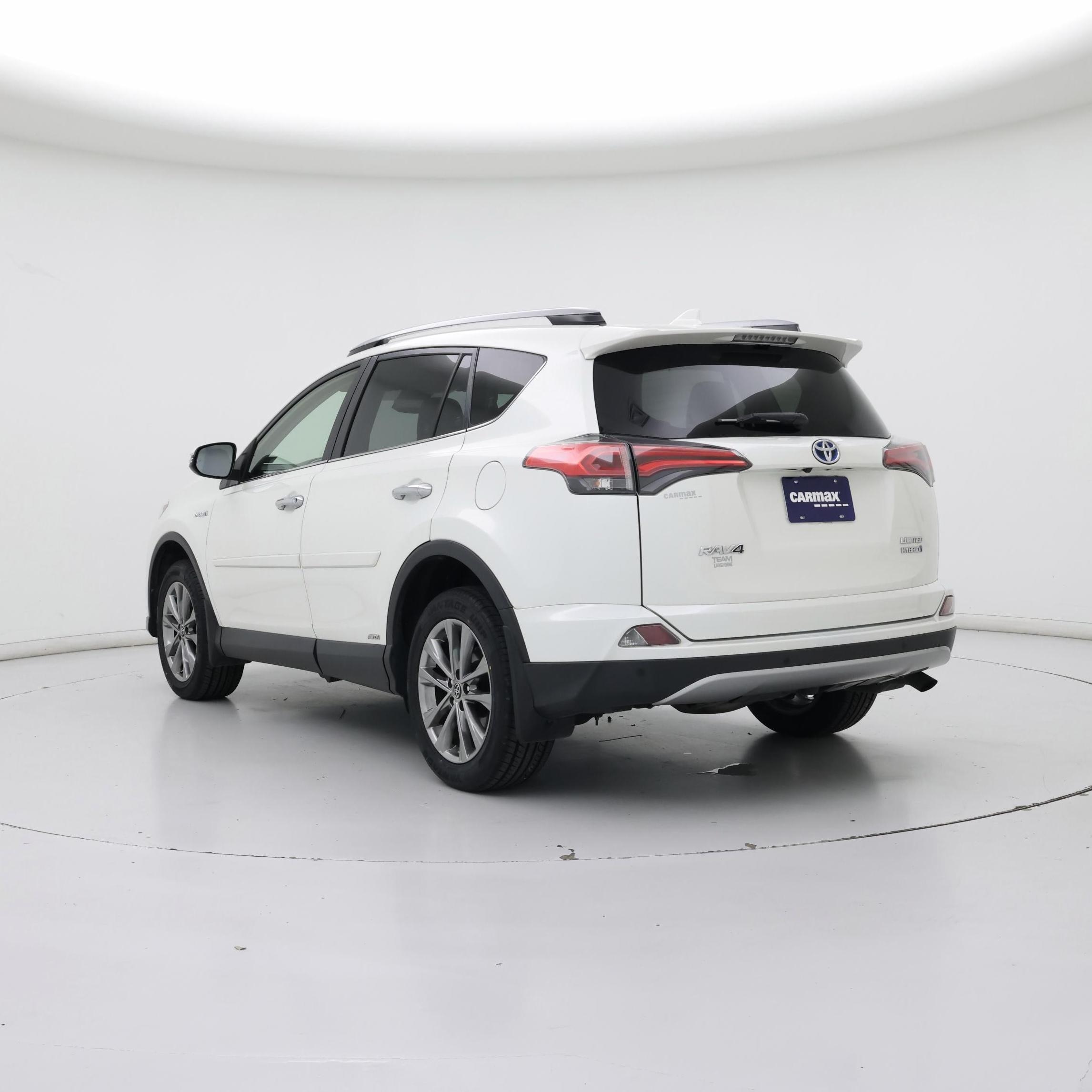 Thumbnail: 2018 Toyota RAV4 - 2
