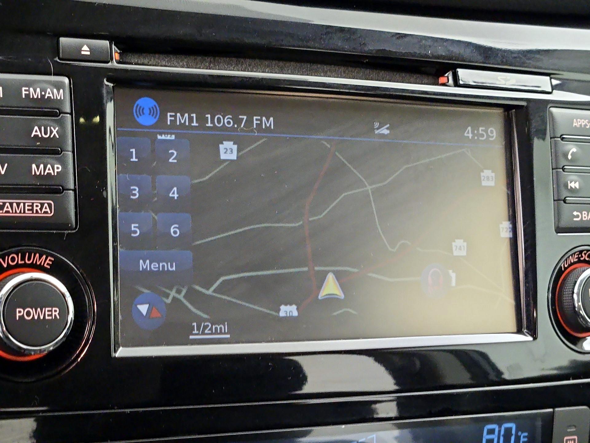 Thumbnail: 2018 Nissan Rogue Sport - 14