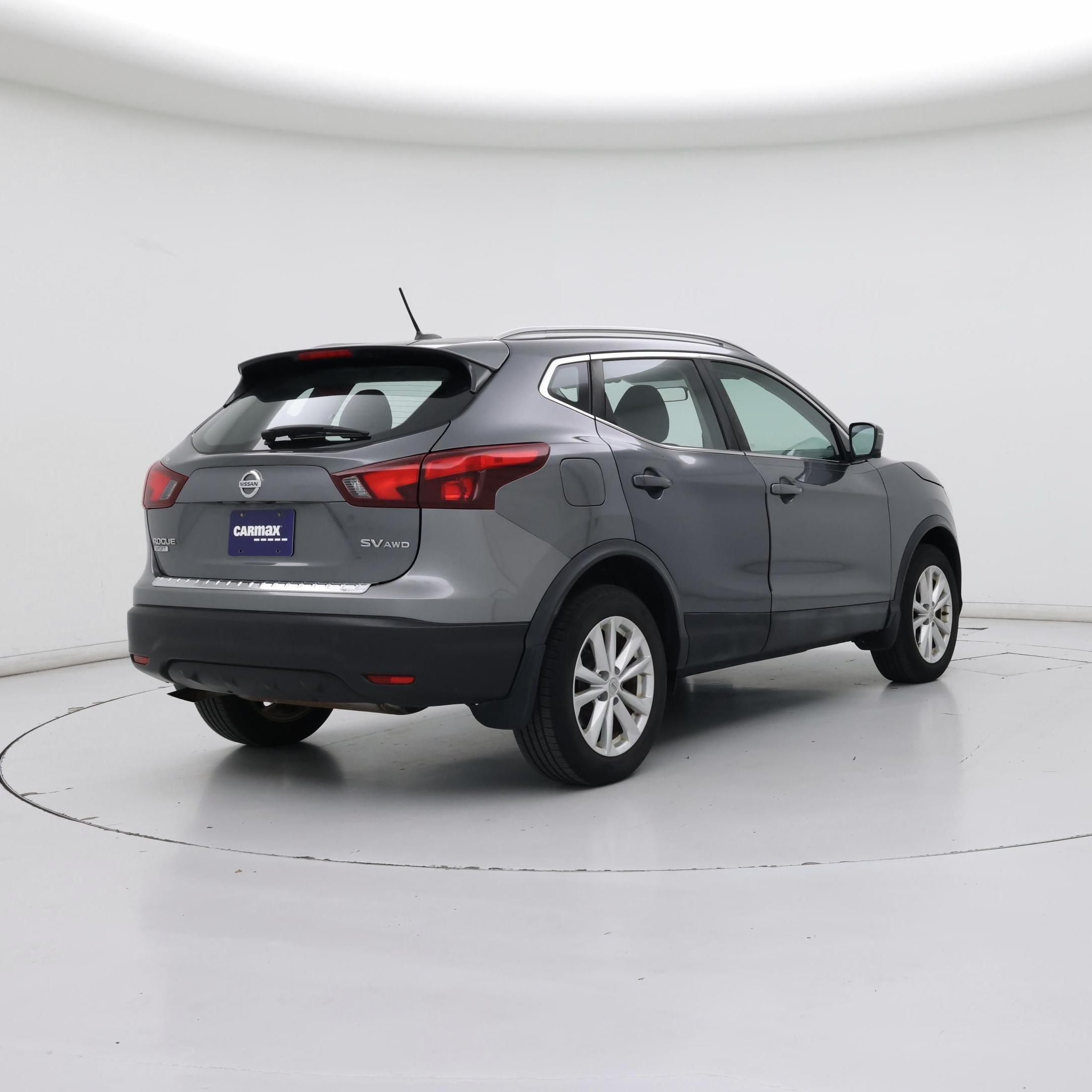 Thumbnail: 2018 Nissan Rogue Sport - 8