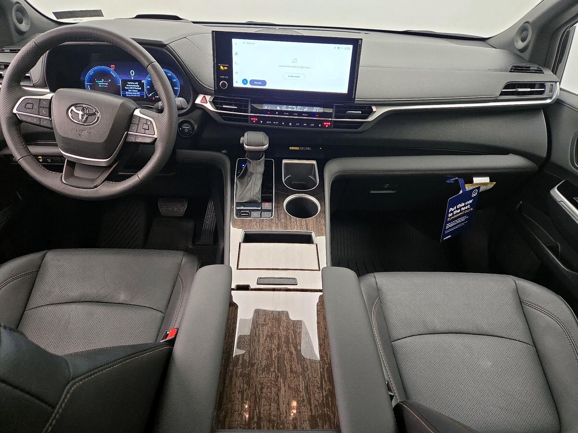 Thumbnail: 2025 Toyota Sienna - 9