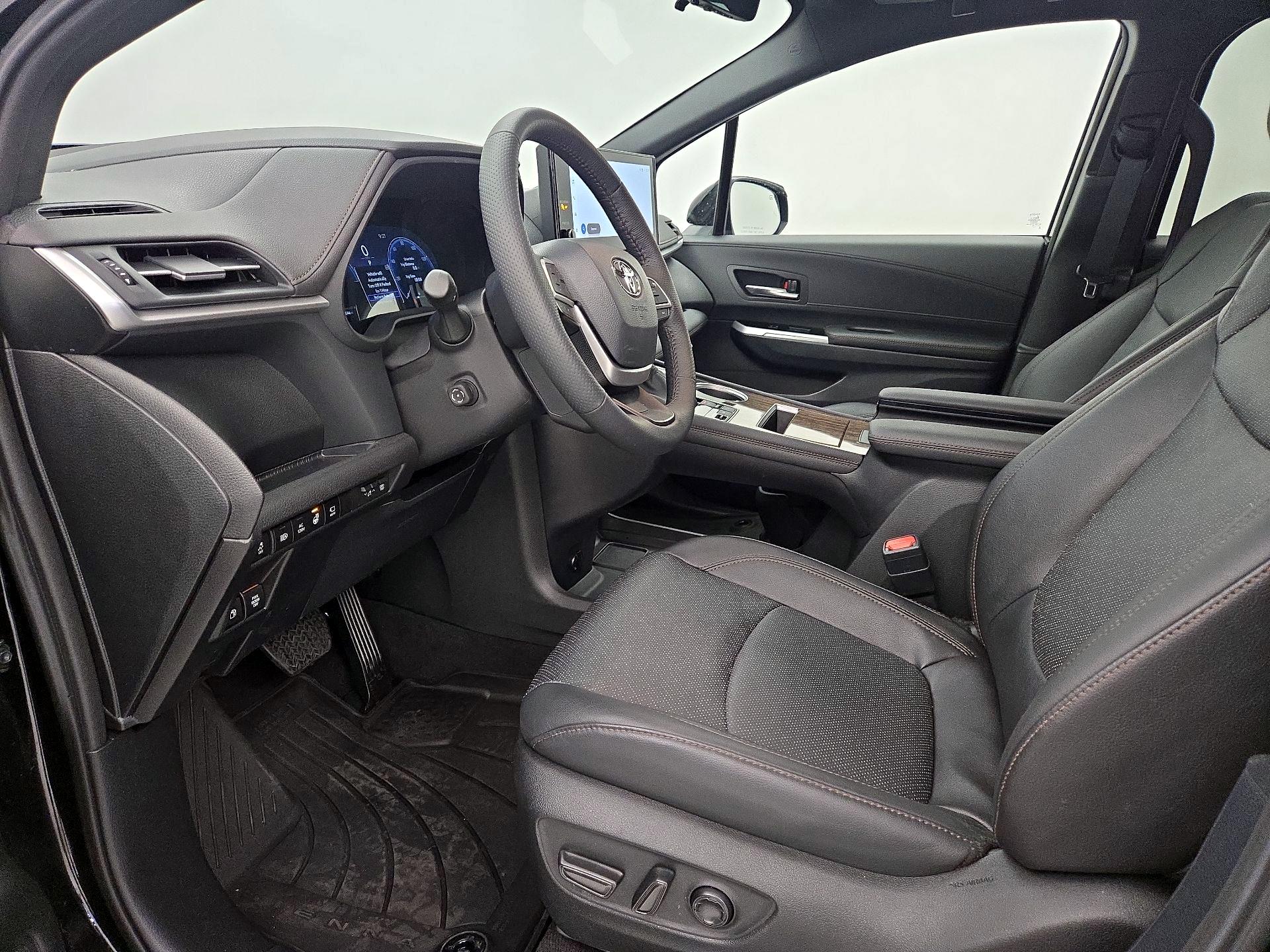 Thumbnail: 2025 Toyota Sienna - 11