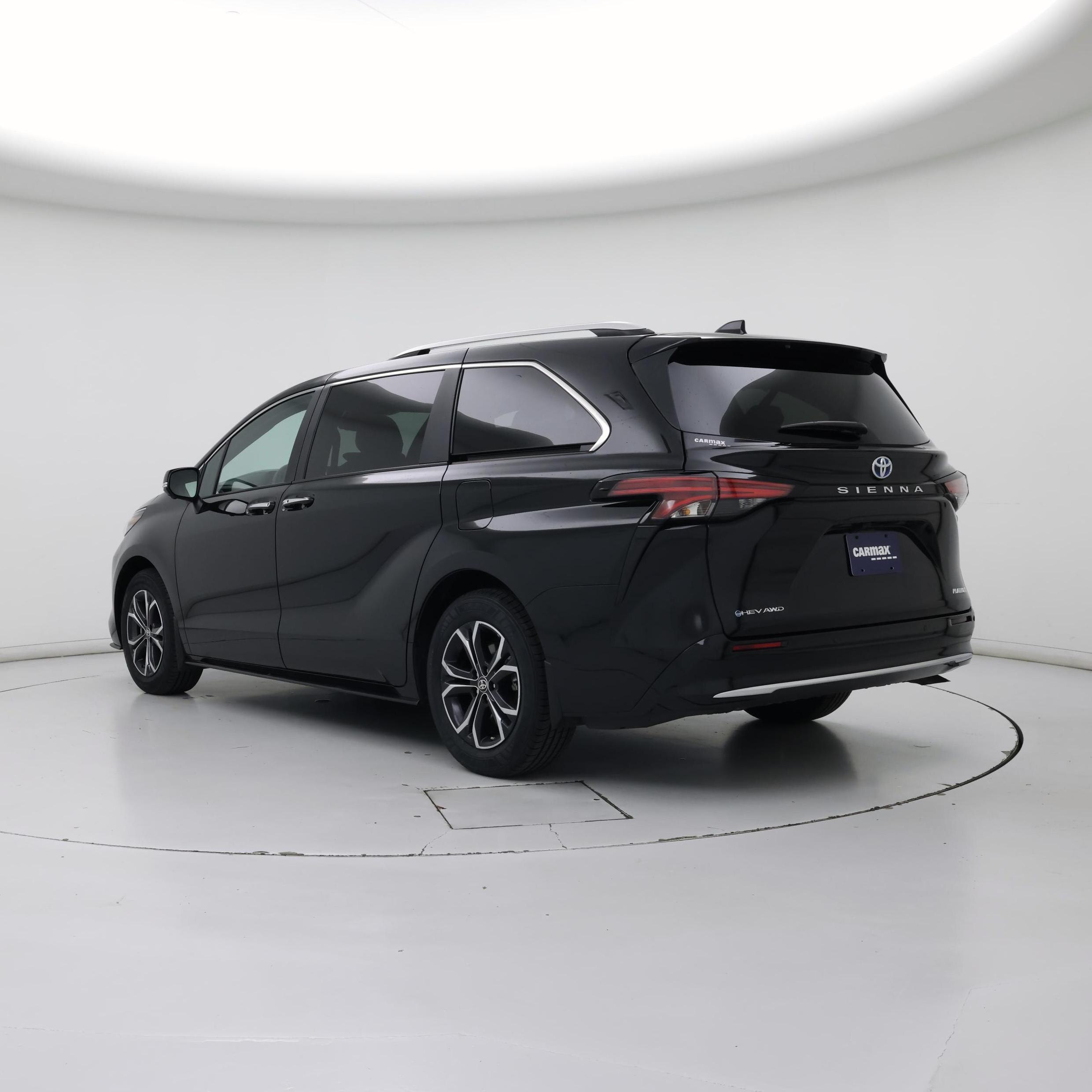 Thumbnail: 2025 Toyota Sienna - 2