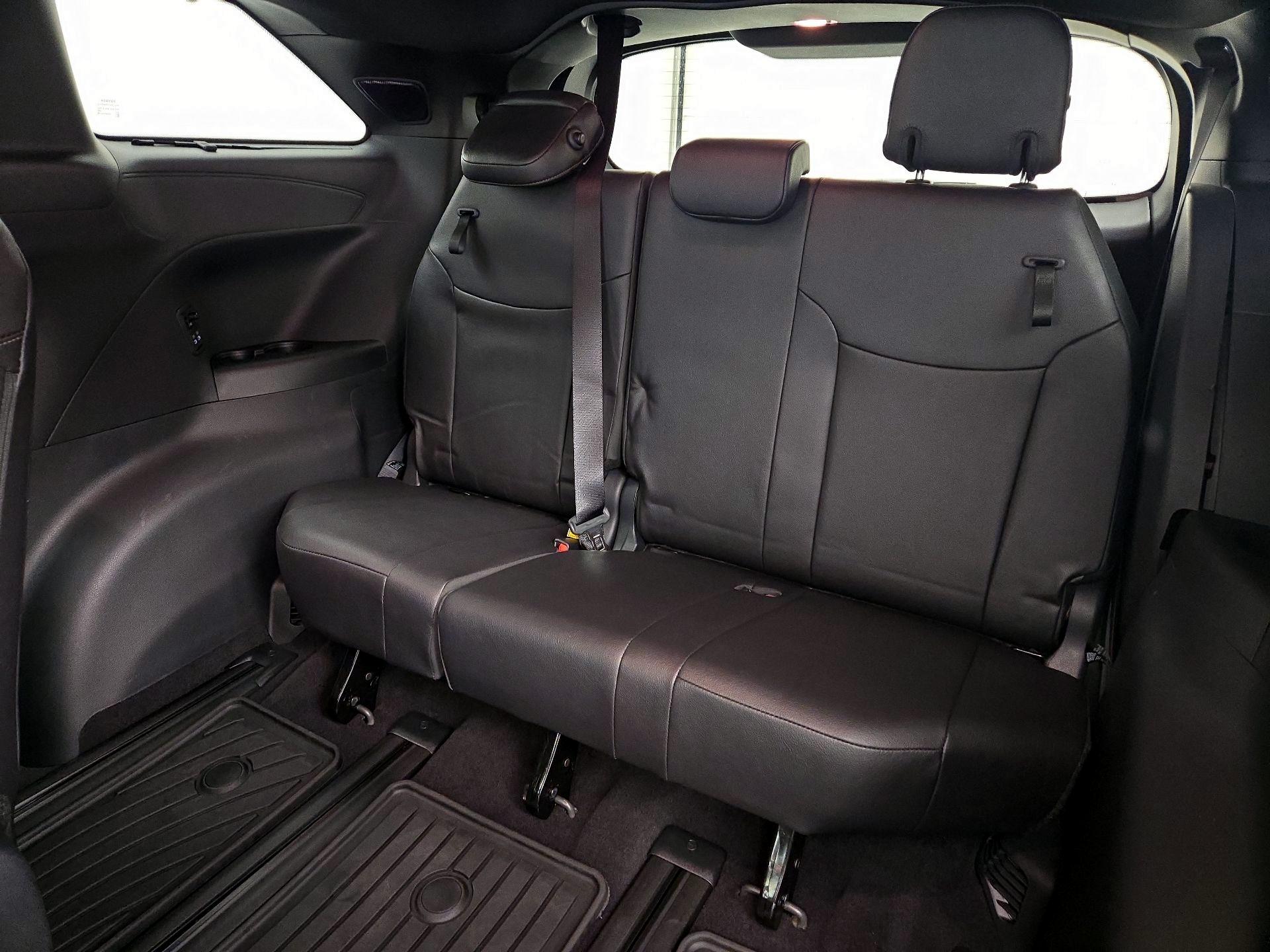 Thumbnail: 2025 Toyota Sienna - 19