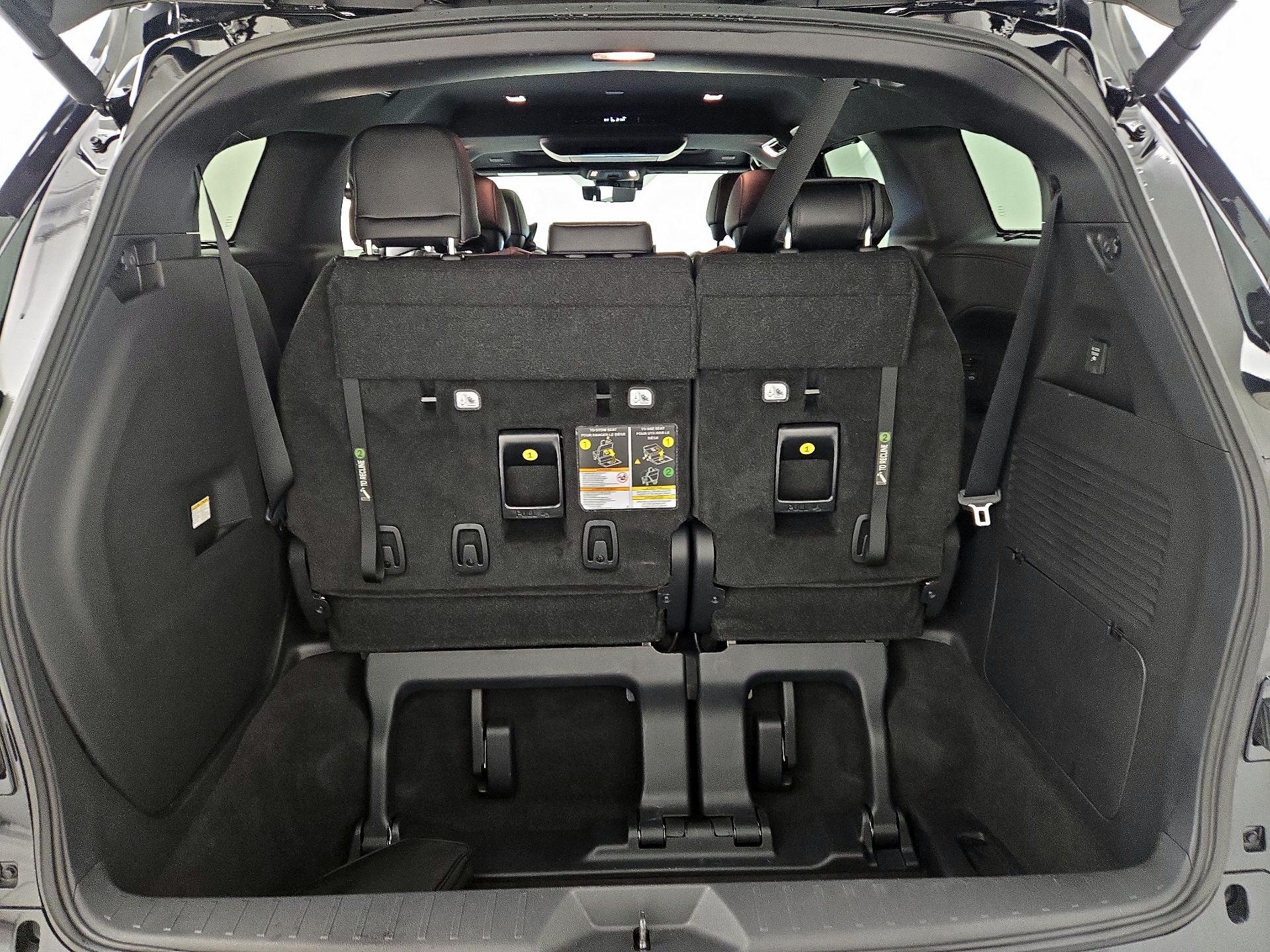 Thumbnail: 2025 Toyota Sienna - 20