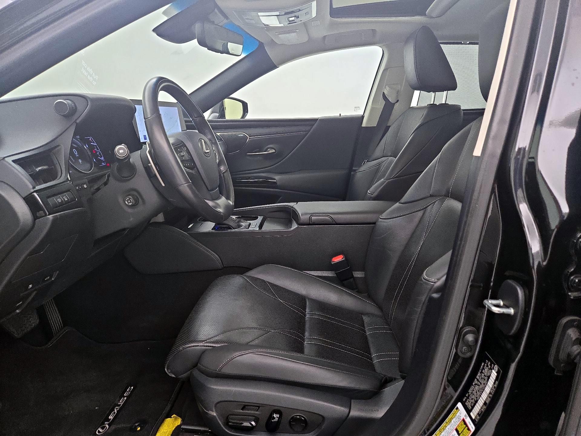 Thumbnail: 2023 Lexus ES - 11