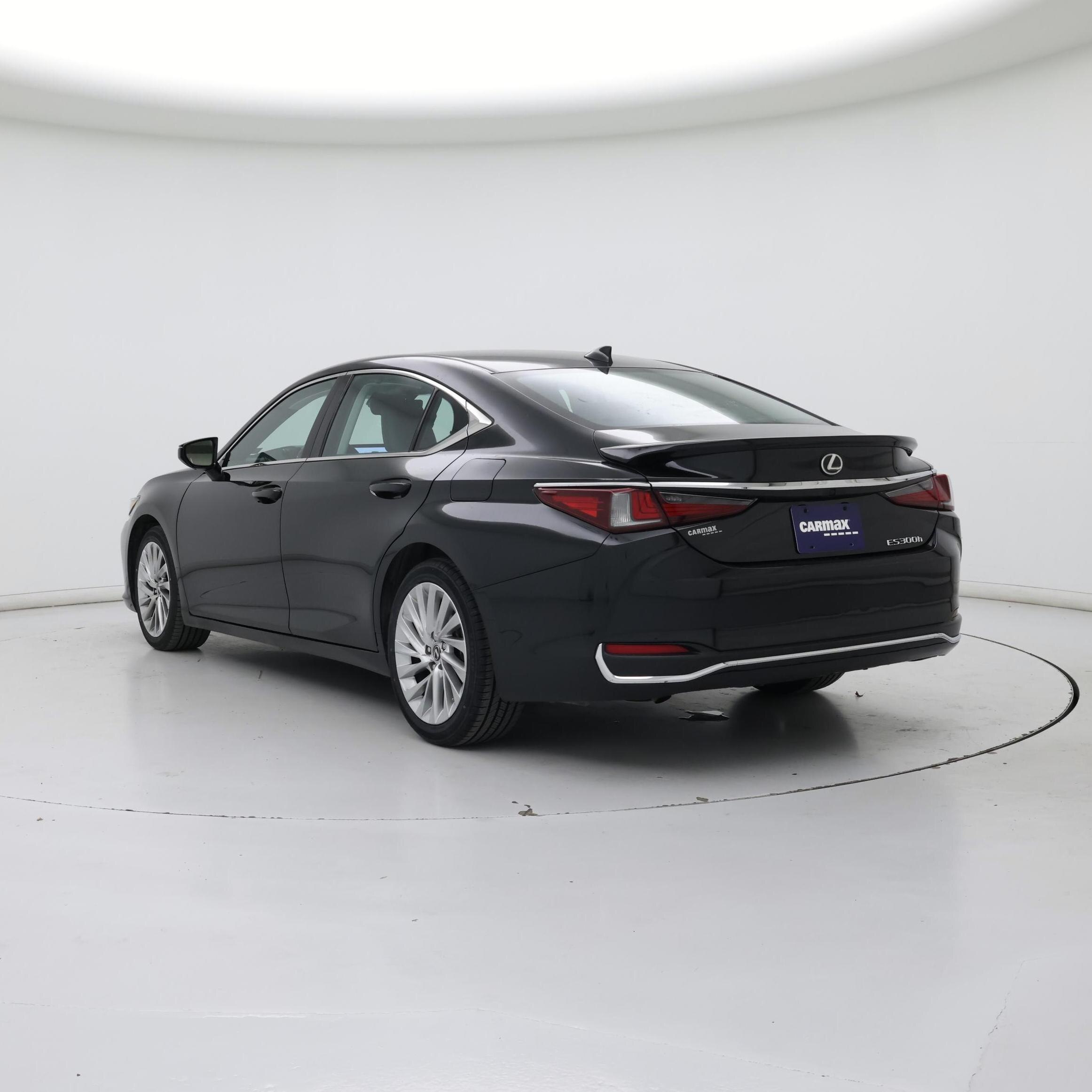 Thumbnail: 2023 Lexus ES - 2