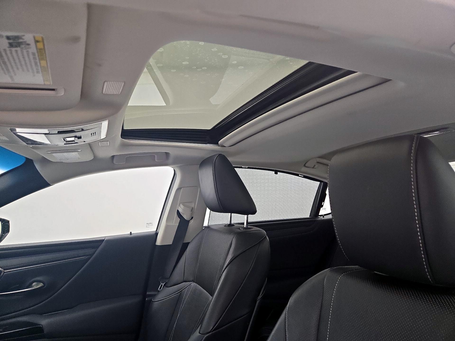 Thumbnail: 2023 Lexus ES - 19