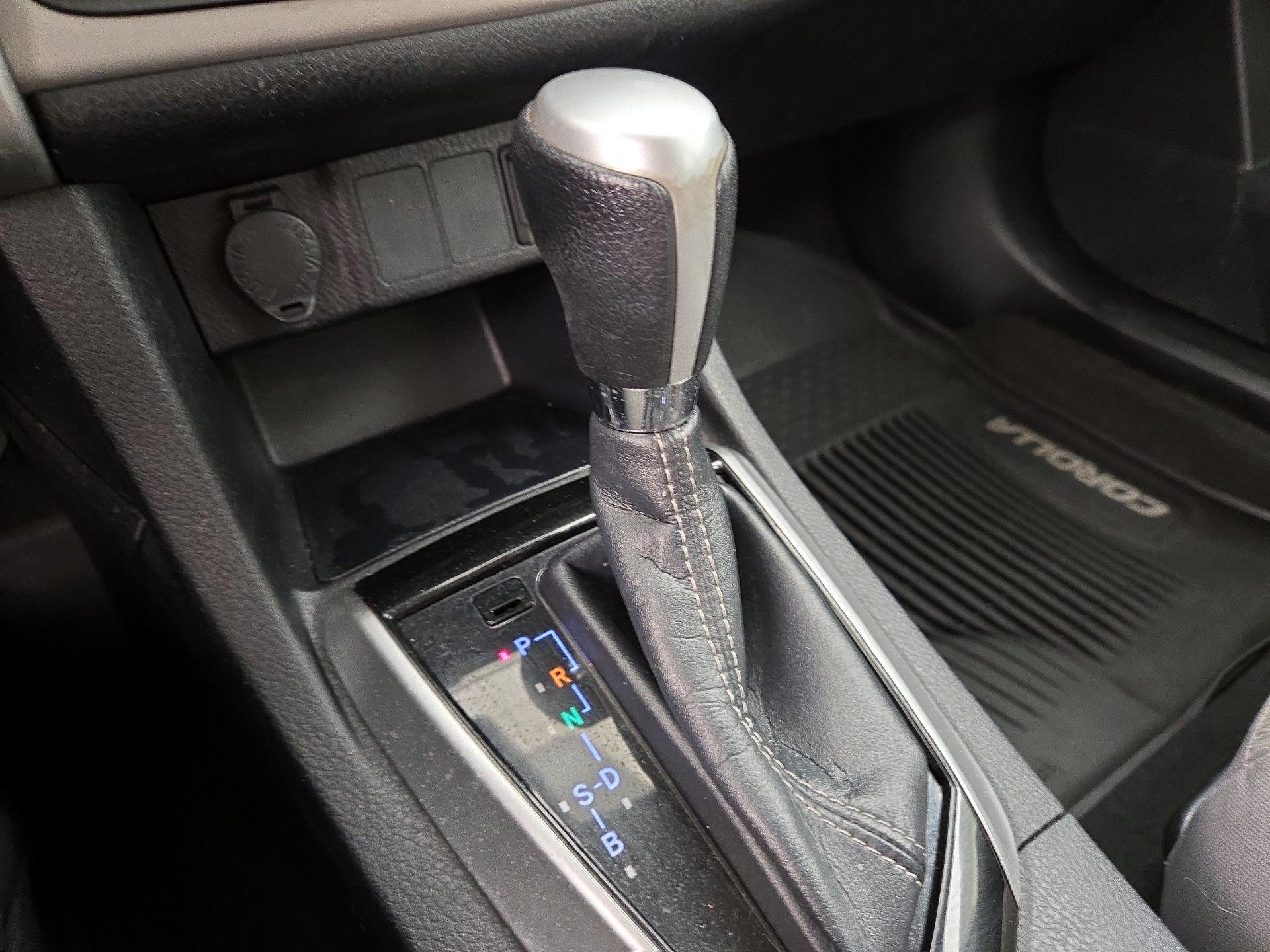 Thumbnail: 2018 Toyota Corolla - 17